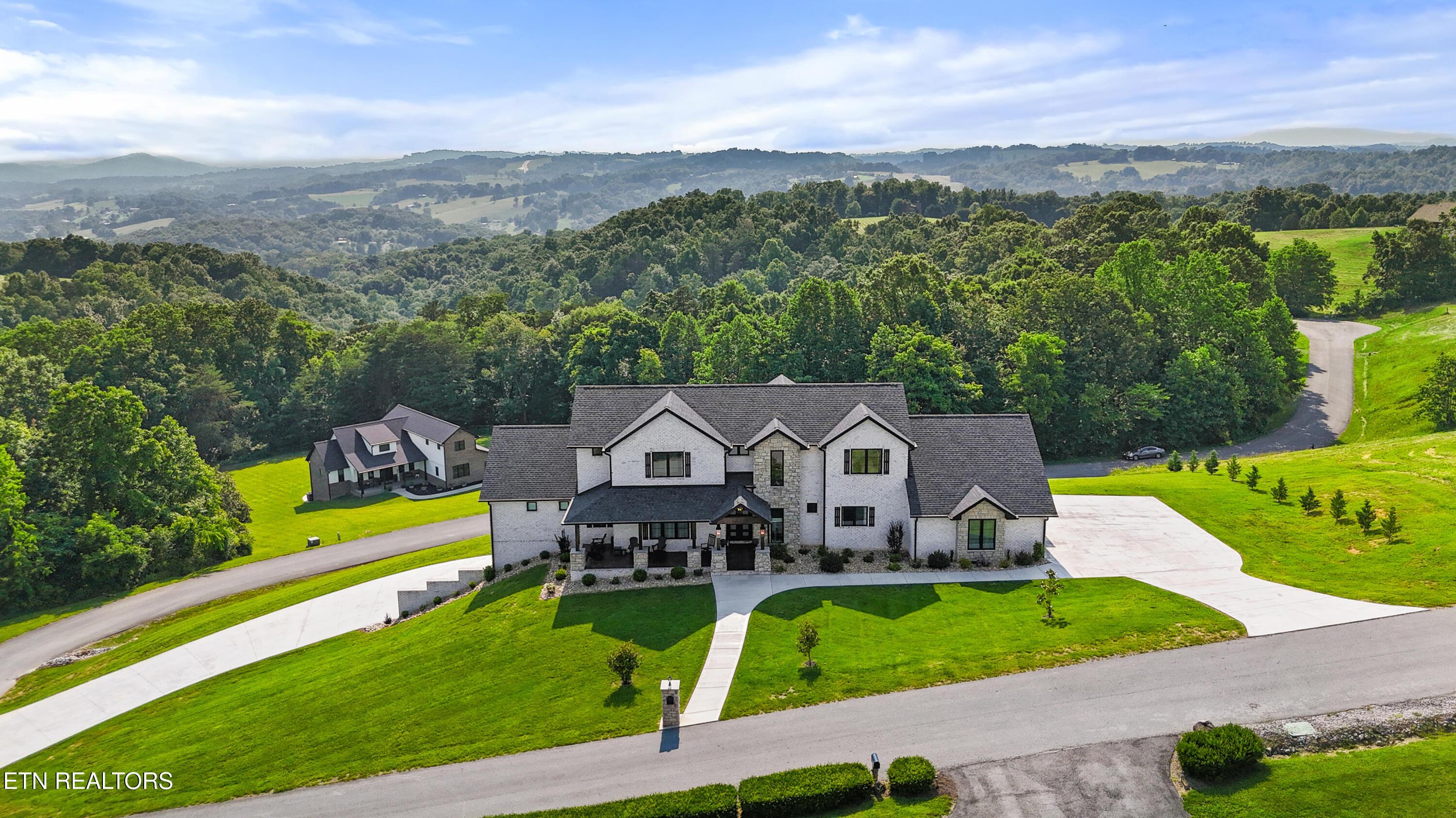 888 Smokey Quartz Blvd Blvd, New Tazewell, TN - Norris Lake Real Estate - Image# 12