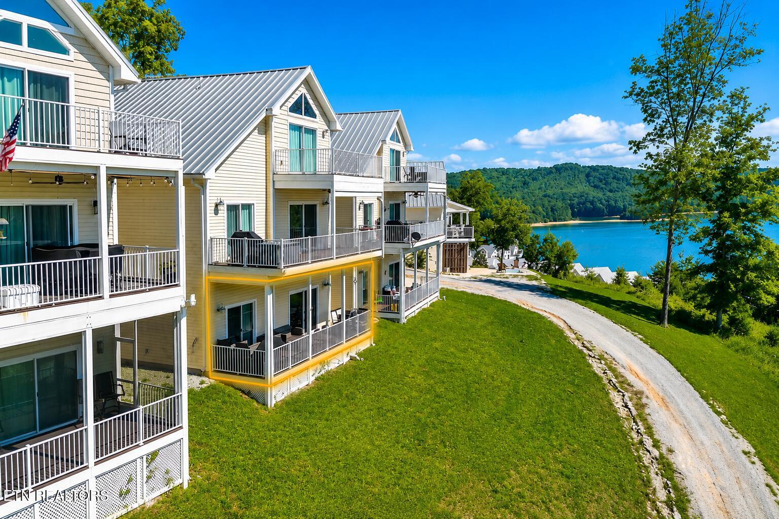 195 N Deer Village Lane, Lafollette, TN - Norris Lake Real Estate - Image# 1