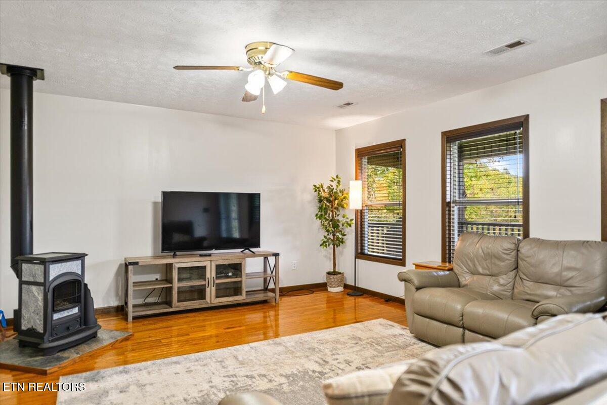 398 Perry Smith Lane, Caryville, TN - Norris Lake Real Estate - Image# 15