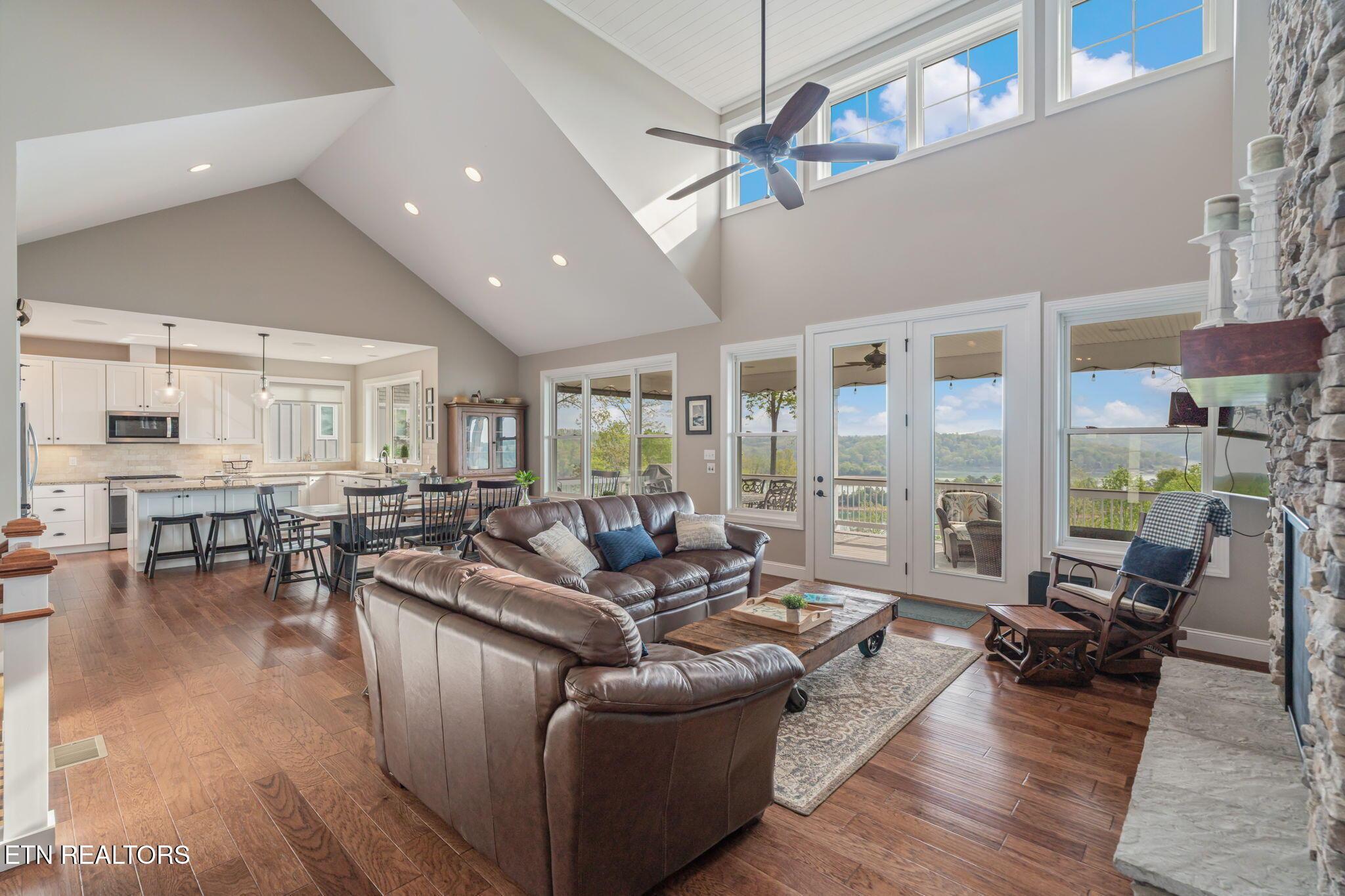 148 Smokeys Point, Lafollette, TN - Norris Lake Real Estate - Image# 6