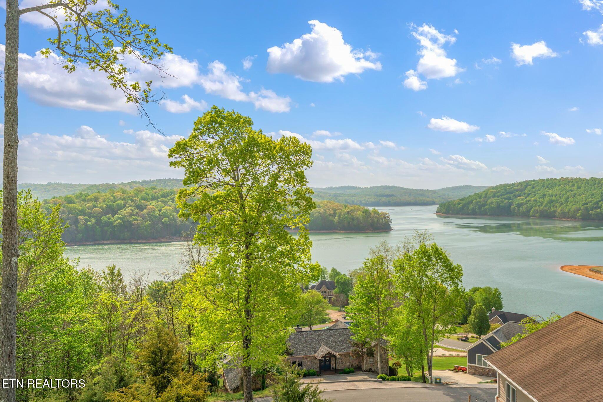 148 Smokeys Point, Lafollette, TN - Norris Lake Real Estate - Image# 29