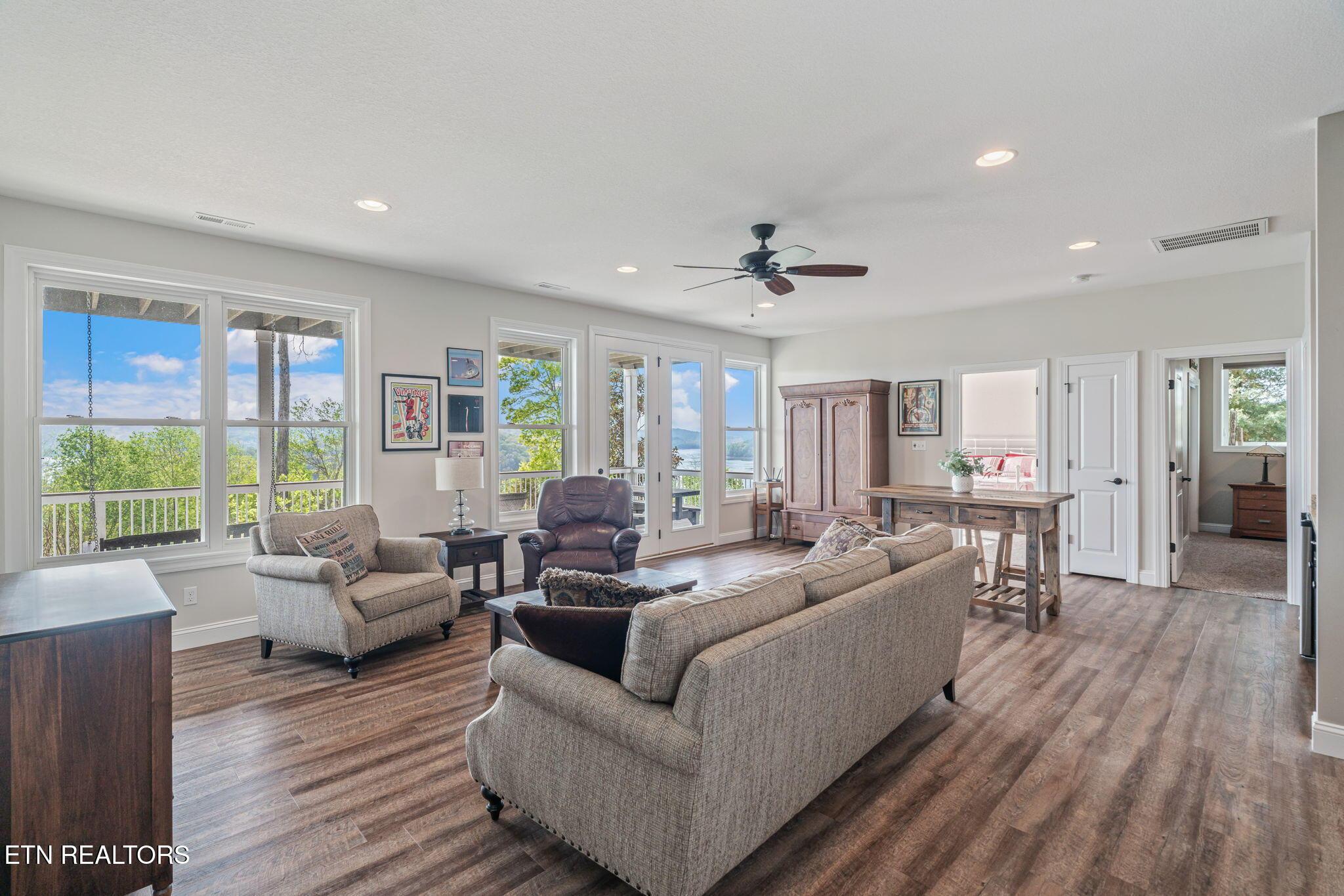 148 Smokeys Point, Lafollette, TN - Norris Lake Real Estate - Image# 31