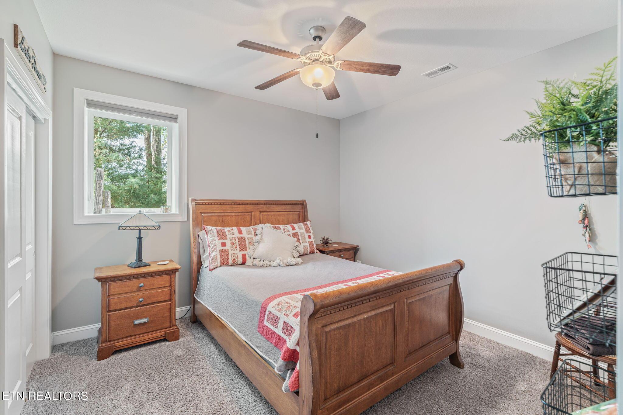 148 Smokeys Point, Lafollette, TN - Norris Lake Real Estate - Image# 36