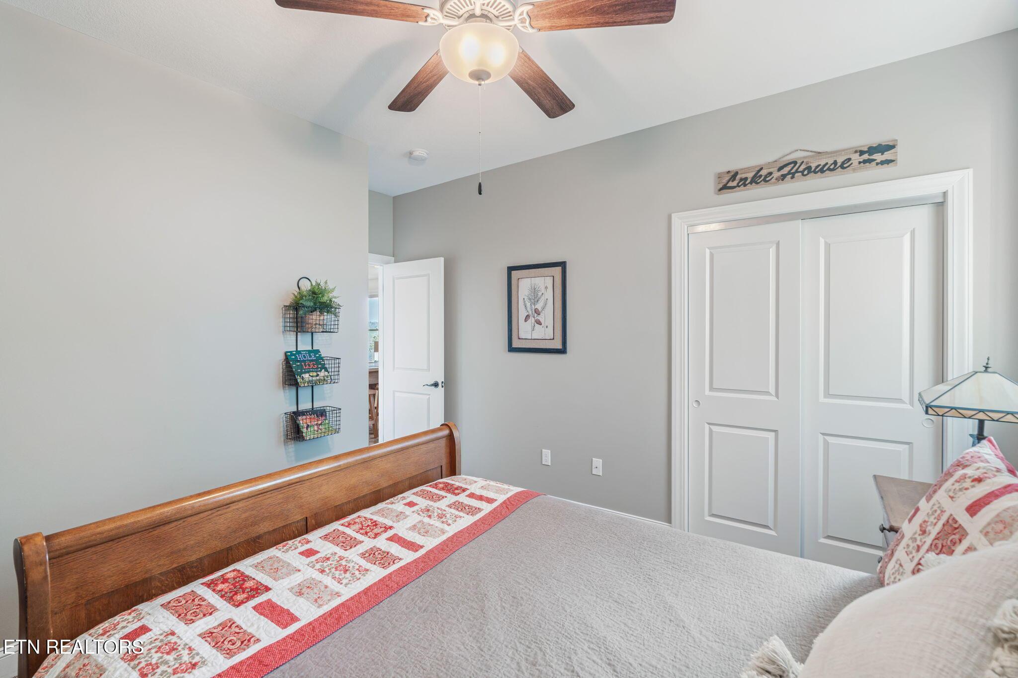 148 Smokeys Point, Lafollette, TN - Norris Lake Real Estate - Image# 37