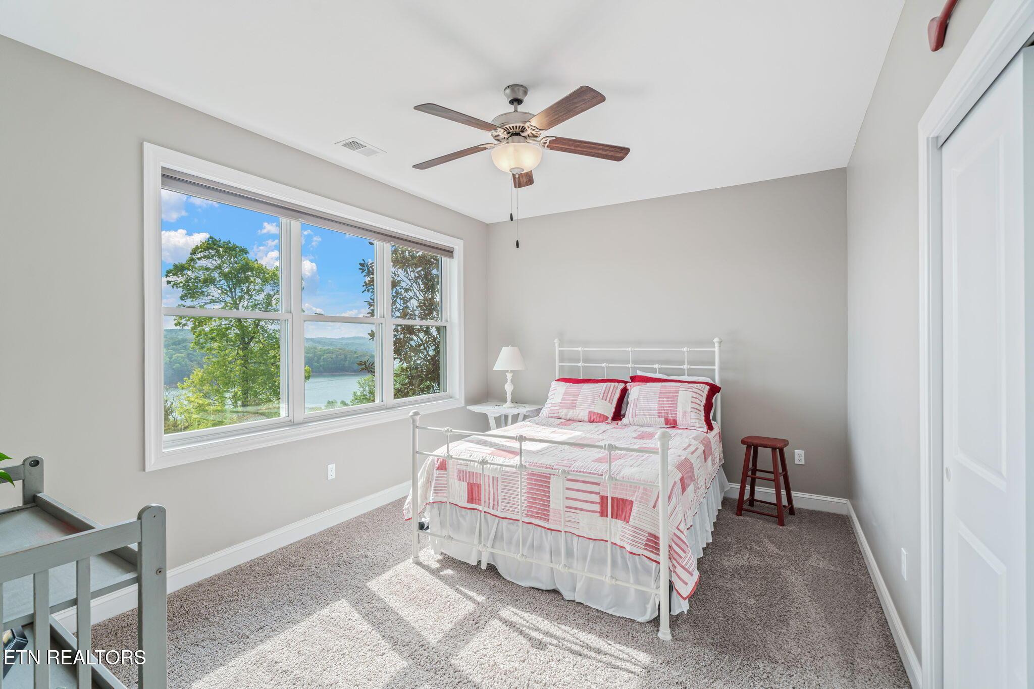 148 Smokeys Point, Lafollette, TN - Norris Lake Real Estate - Image# 38