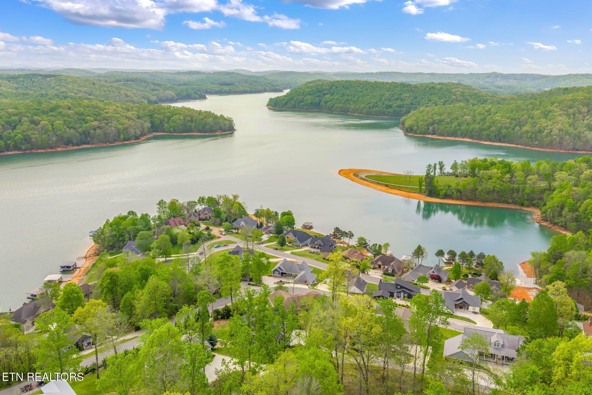 148 Smokeys Point, Lafollette, TN - Norris Lake Real Estate - Image# 51