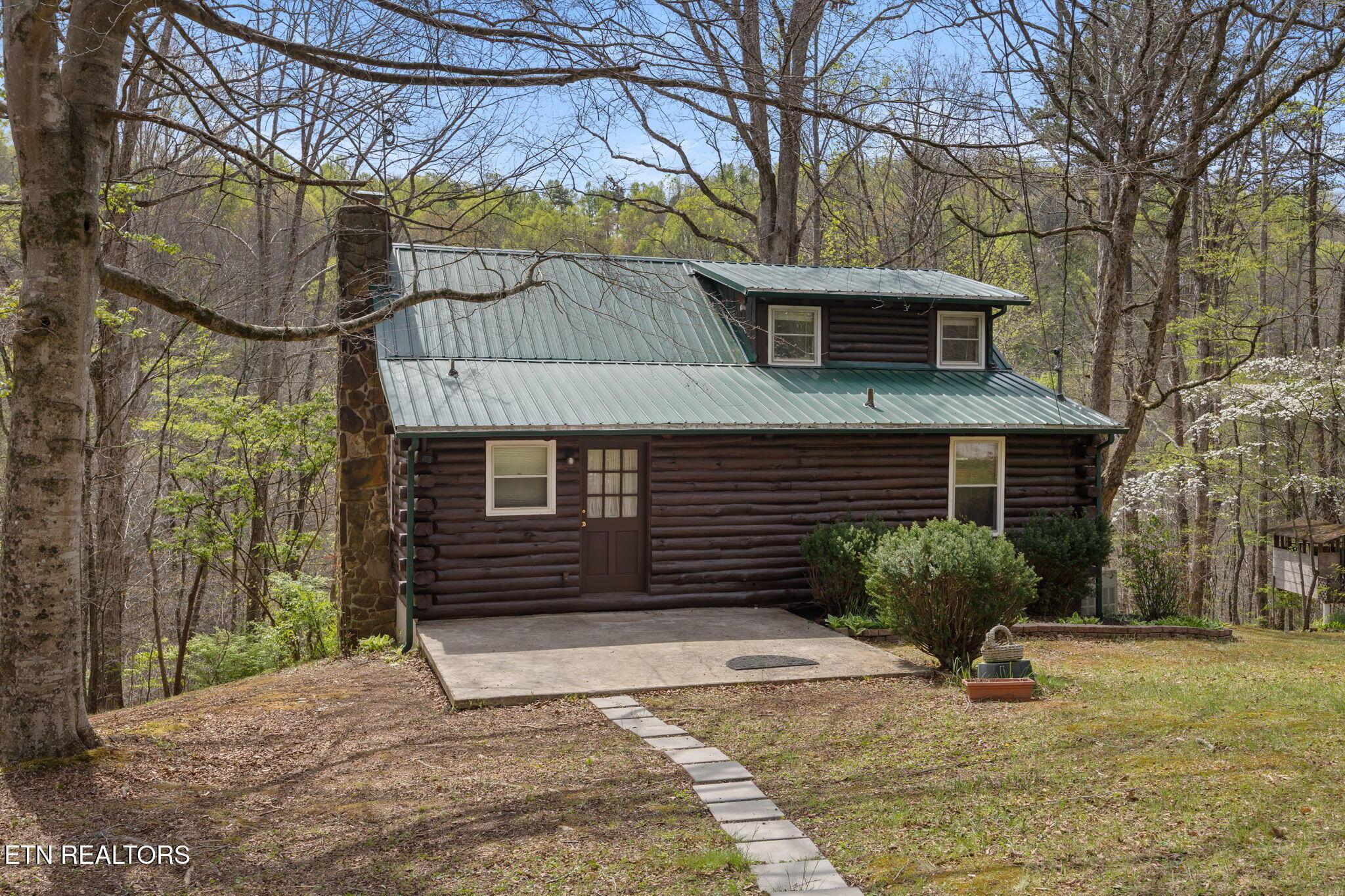 258 Marina Lane, Lafollette, TN - Norris Lake Real Estate - Image# 1