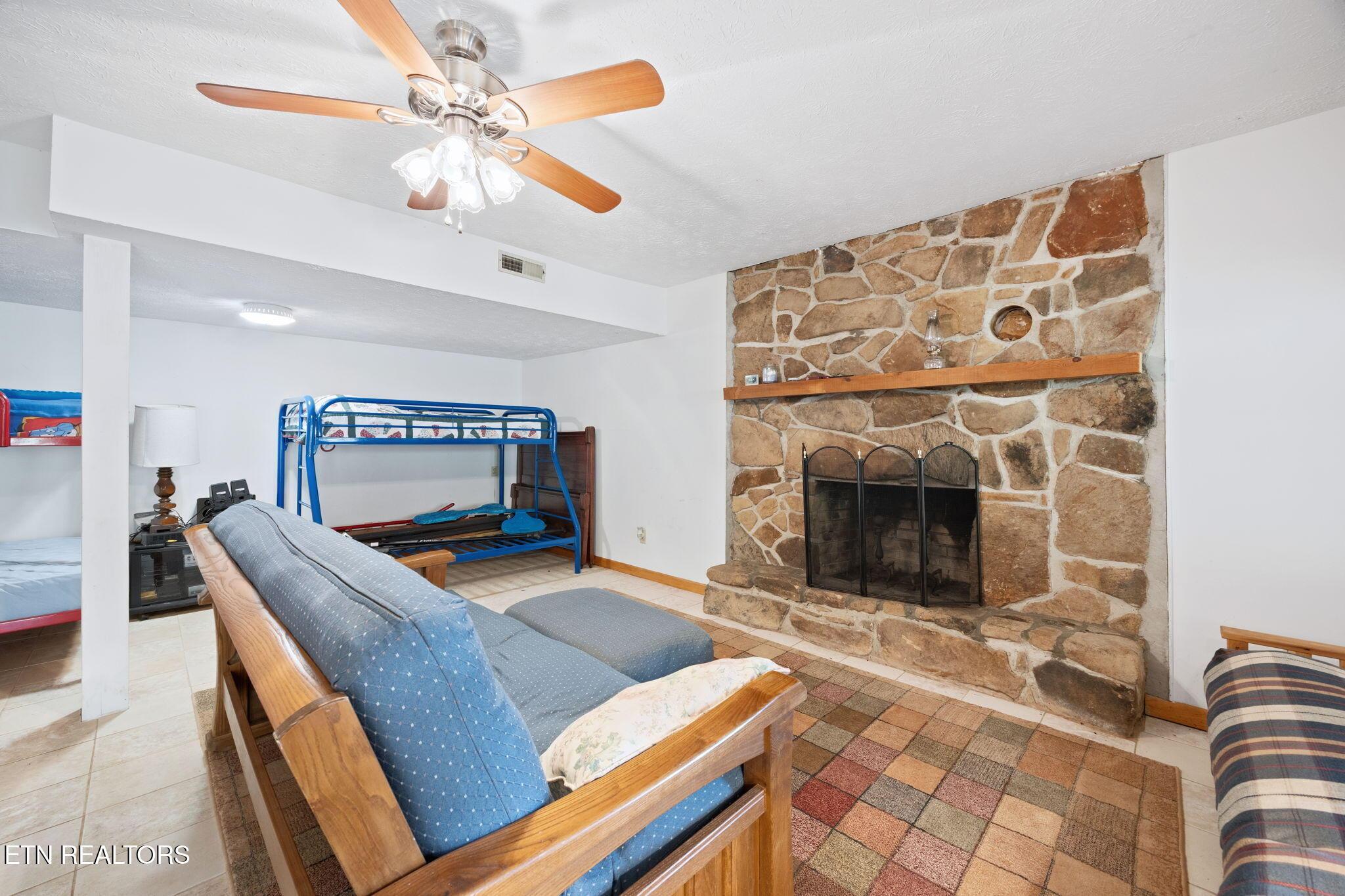 258 Marina Lane, Lafollette, TN - Norris Lake Real Estate - Image# 22