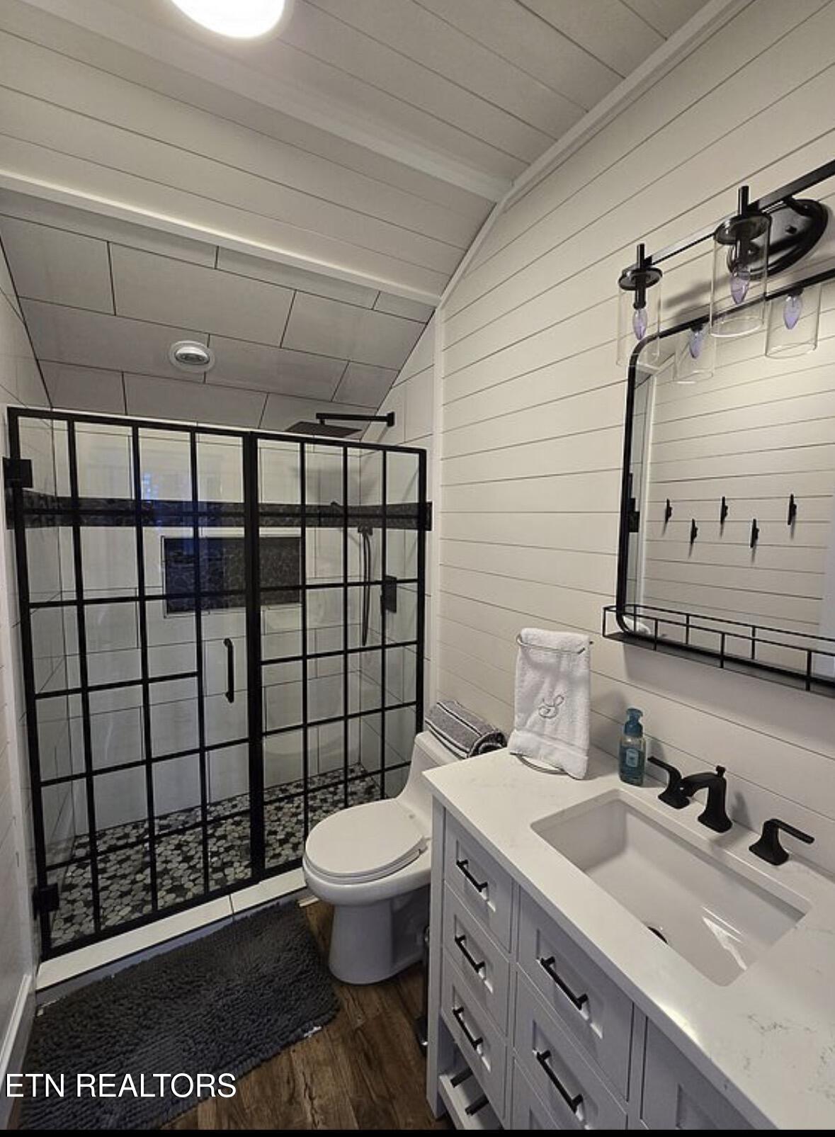 1304 N. Shorewood Lane, Caryville, TN - Norris Lake Real Estate - Image# 11