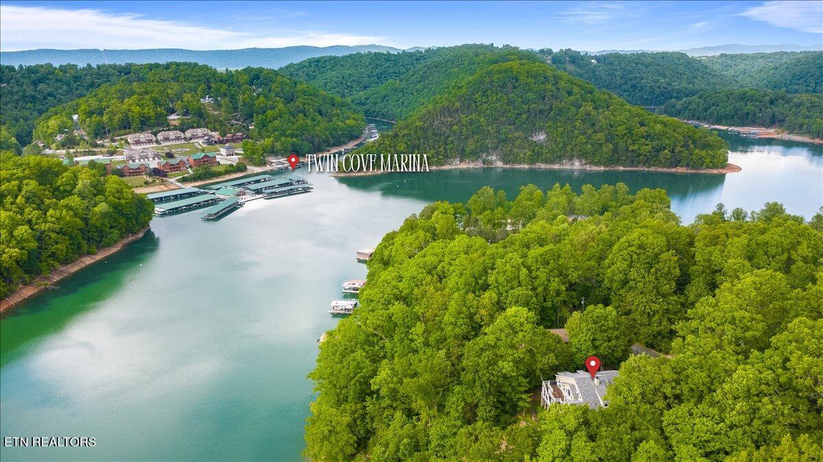 1304 N. Shorewood Lane, Caryville, TN - Norris Lake Real Estate - Image# 3
