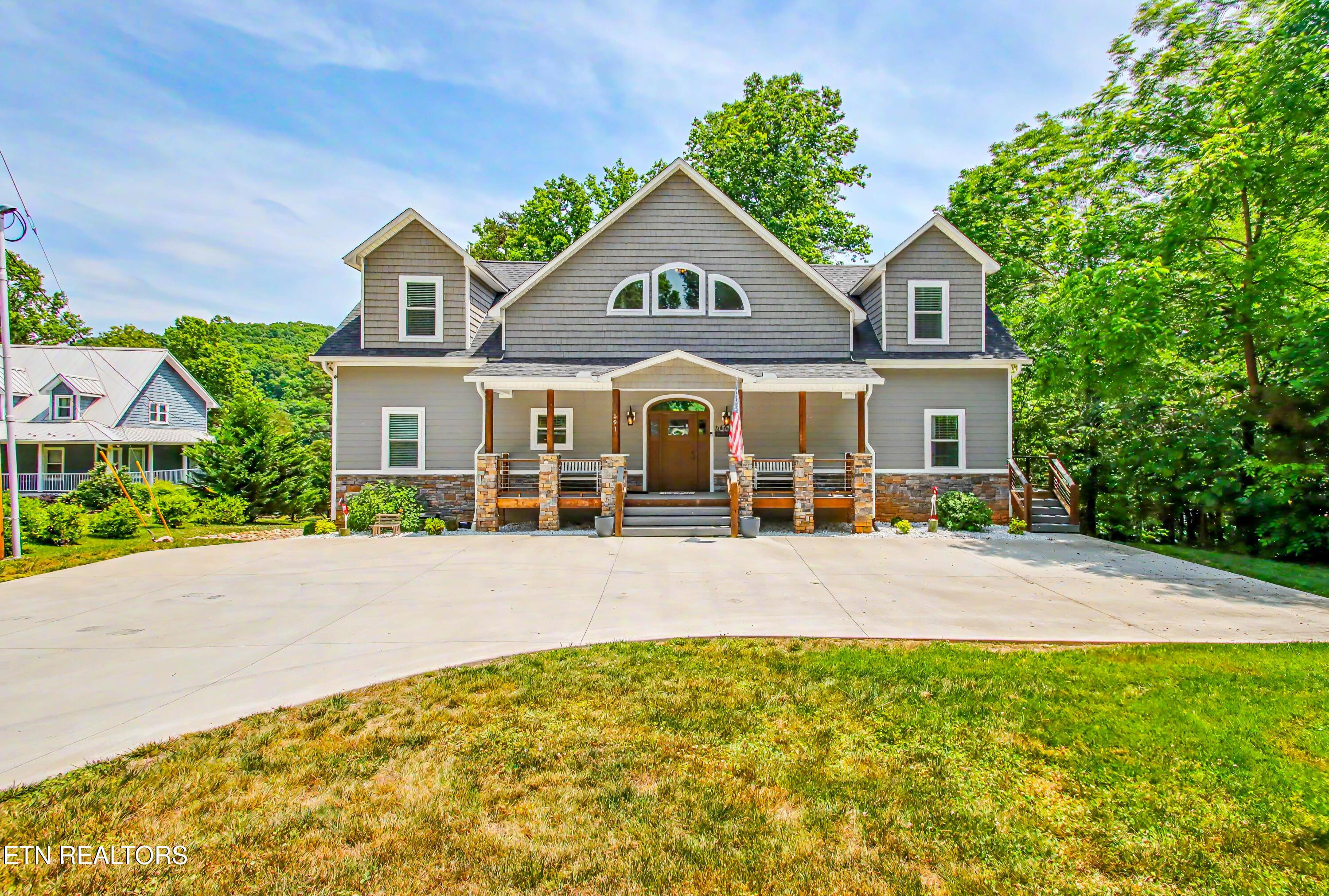 597 E Norris Point Rd, Lafollette, TN - Norris Lake Real Estate - Image# 1