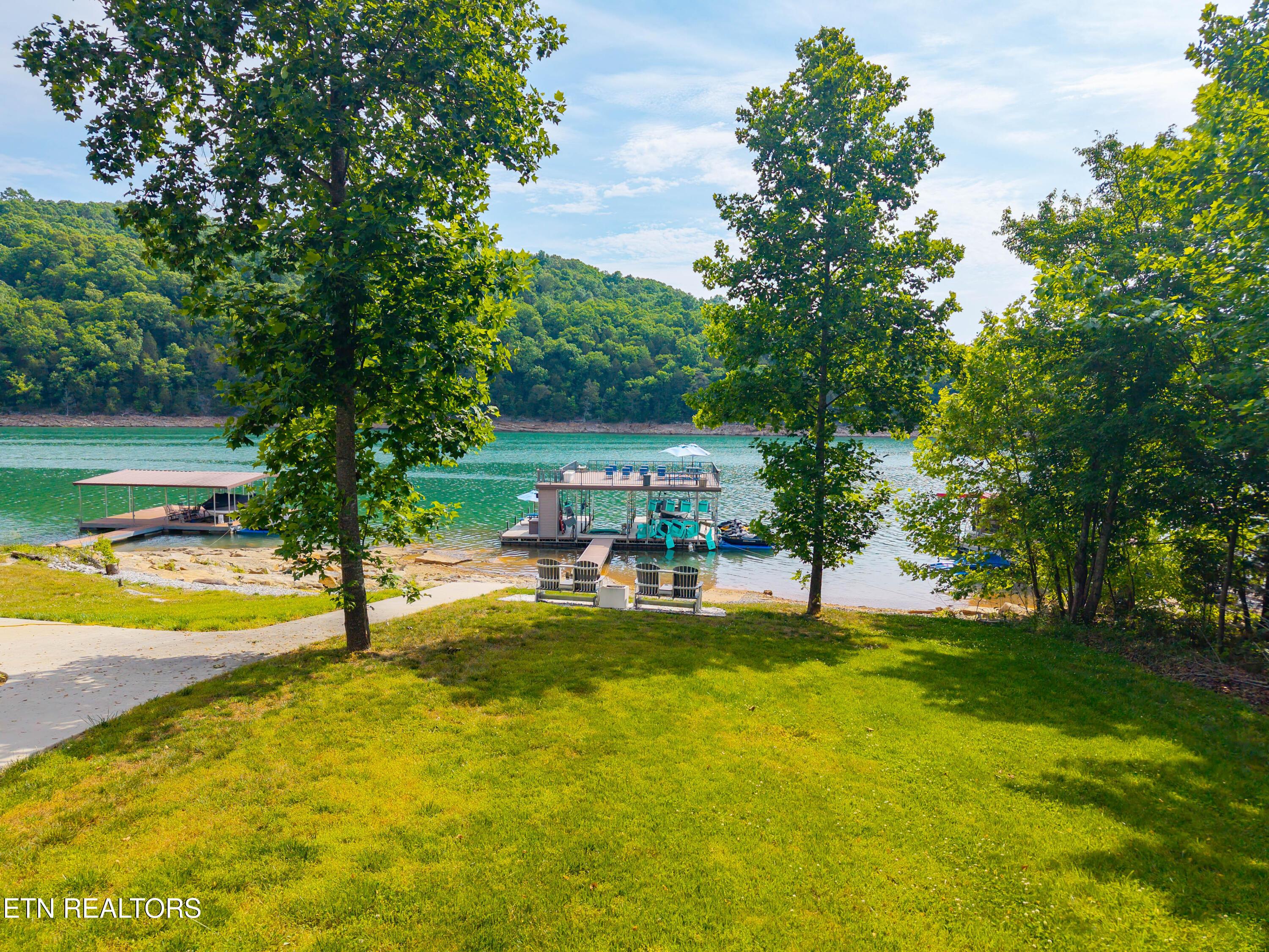 597 E Norris Point Rd, Lafollette, TN - Norris Lake Real Estate - Image# 3