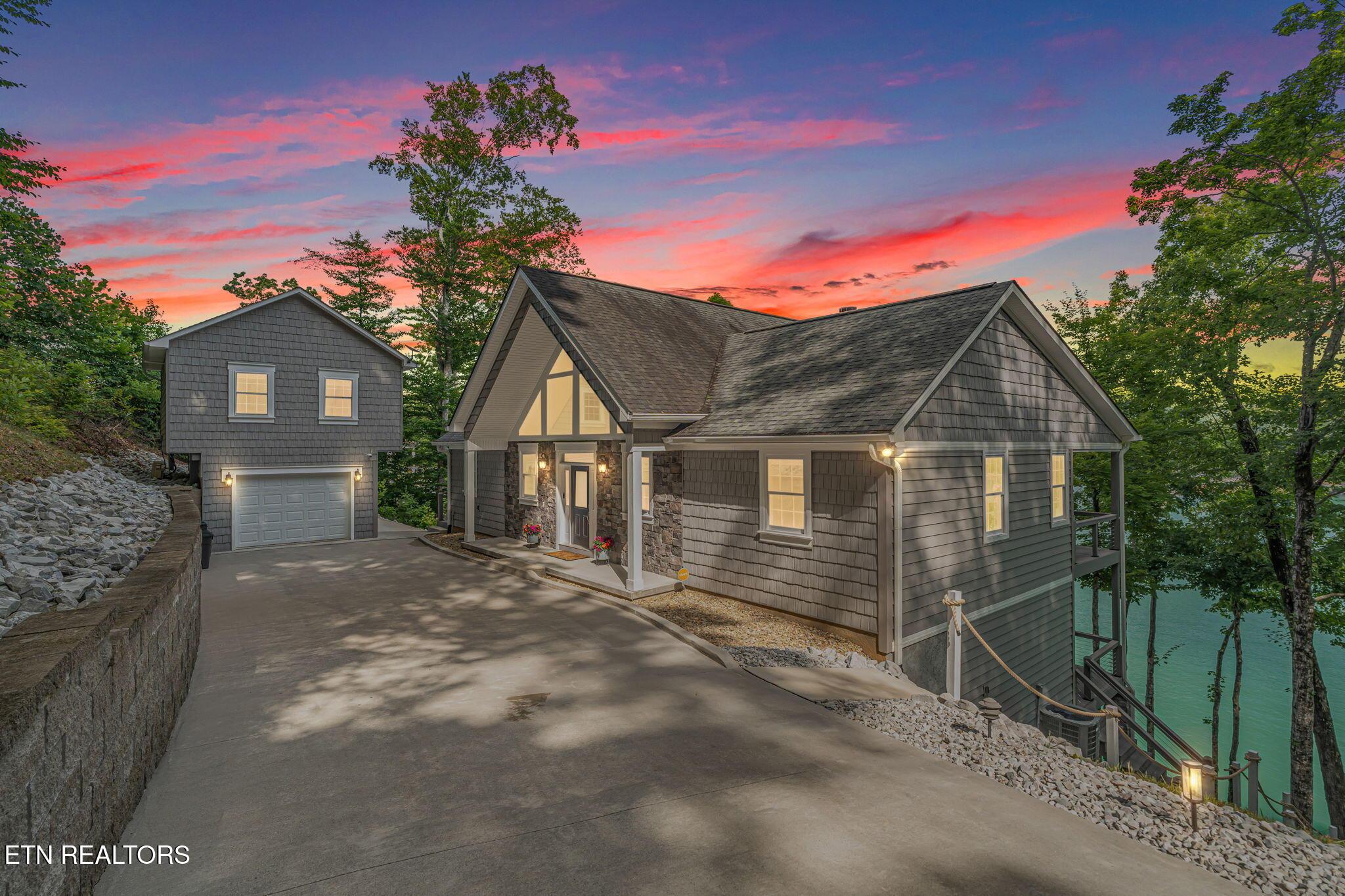 1779 Cove Pointe Rd, Lafollette, TN - Norris Lake Real Estate - Image# 2