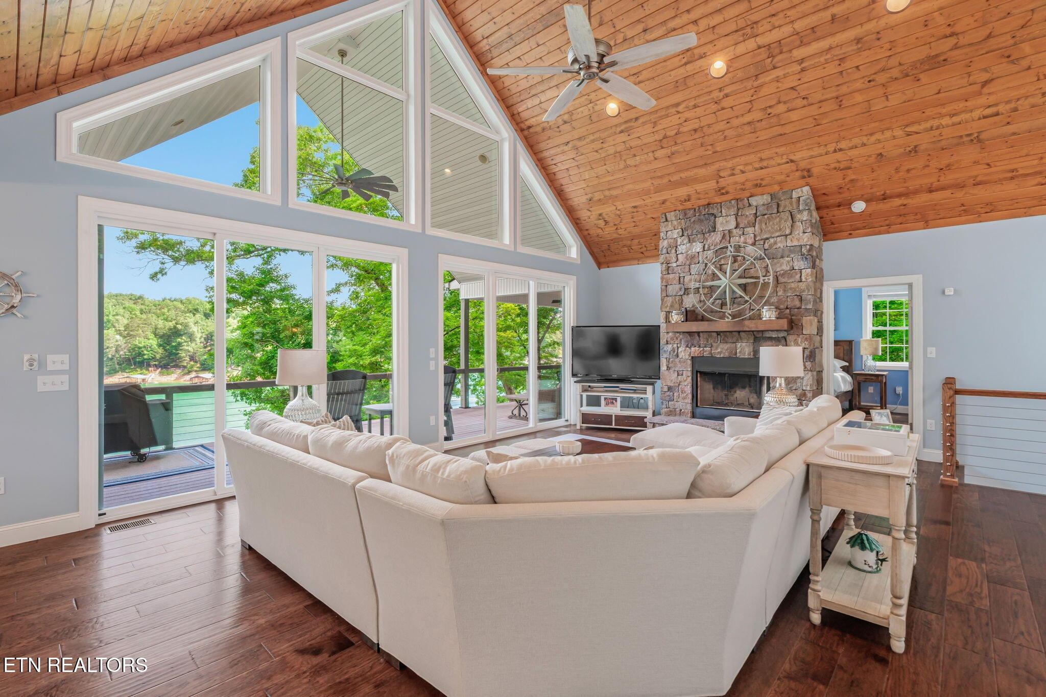 1779 Cove Pointe Rd, Lafollette, TN - Norris Lake Real Estate - Image# 13