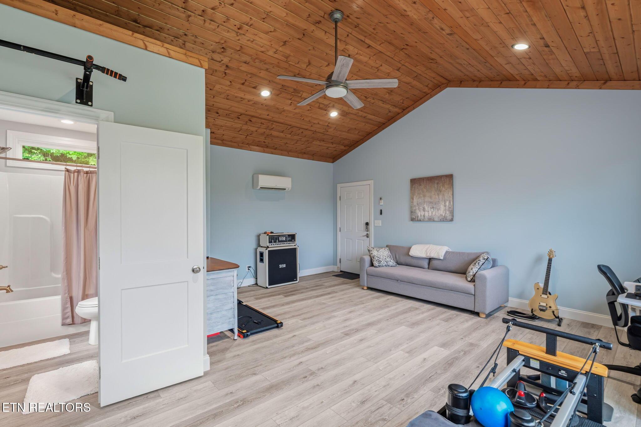 1779 Cove Pointe Rd, Lafollette, TN - Norris Lake Real Estate - Image# 48