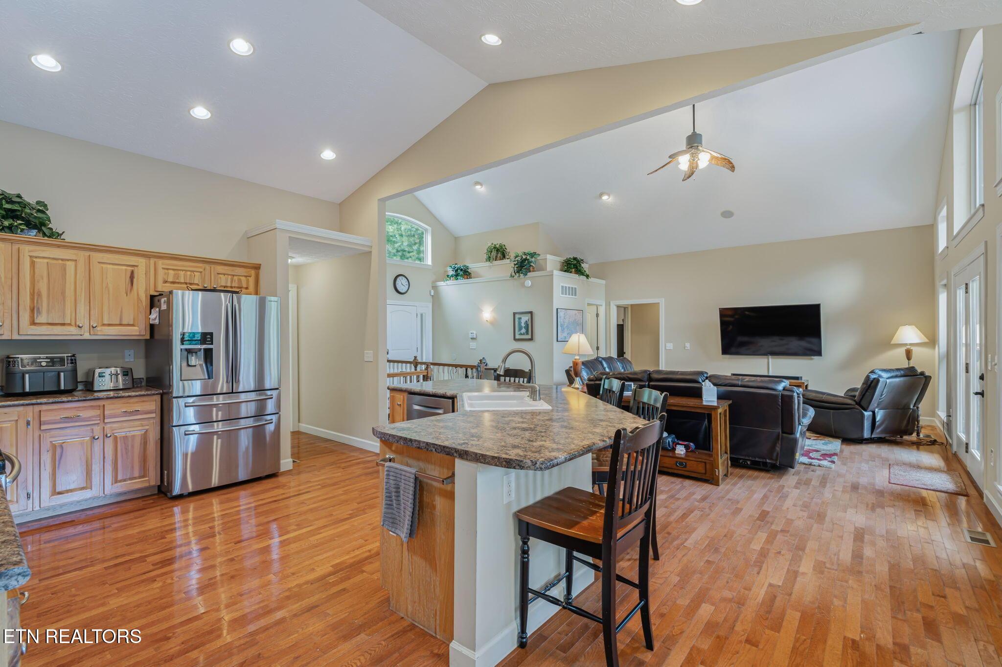 678 Waterfront Tr, Lafollette, TN - Norris Lake Real Estate - Image# 17