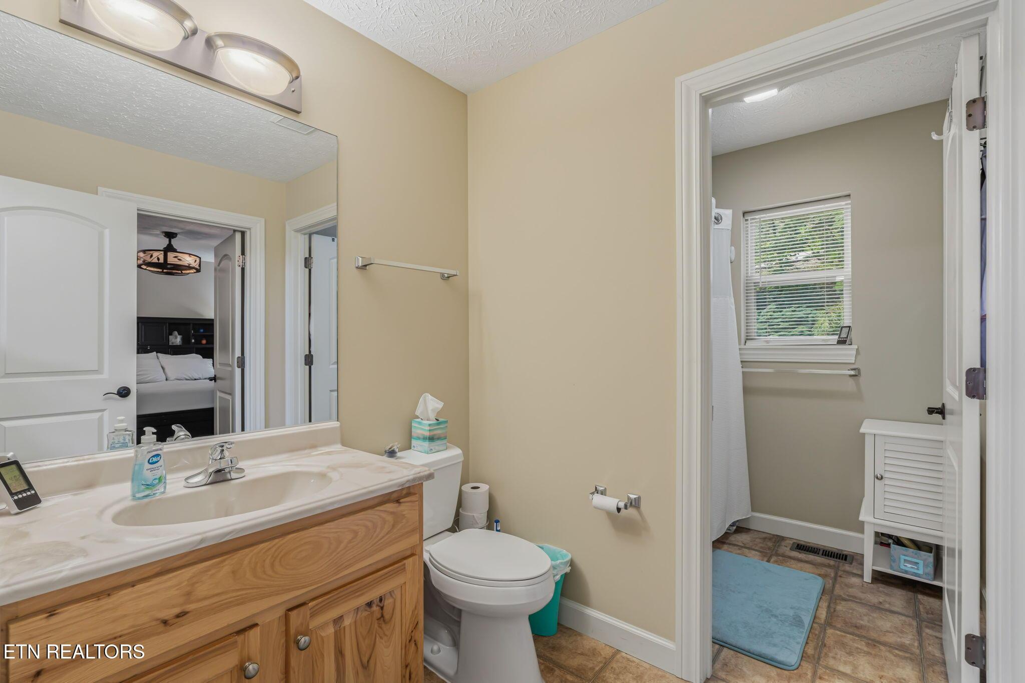 678 Waterfront Tr, Lafollette, TN - Norris Lake Real Estate - Image# 23