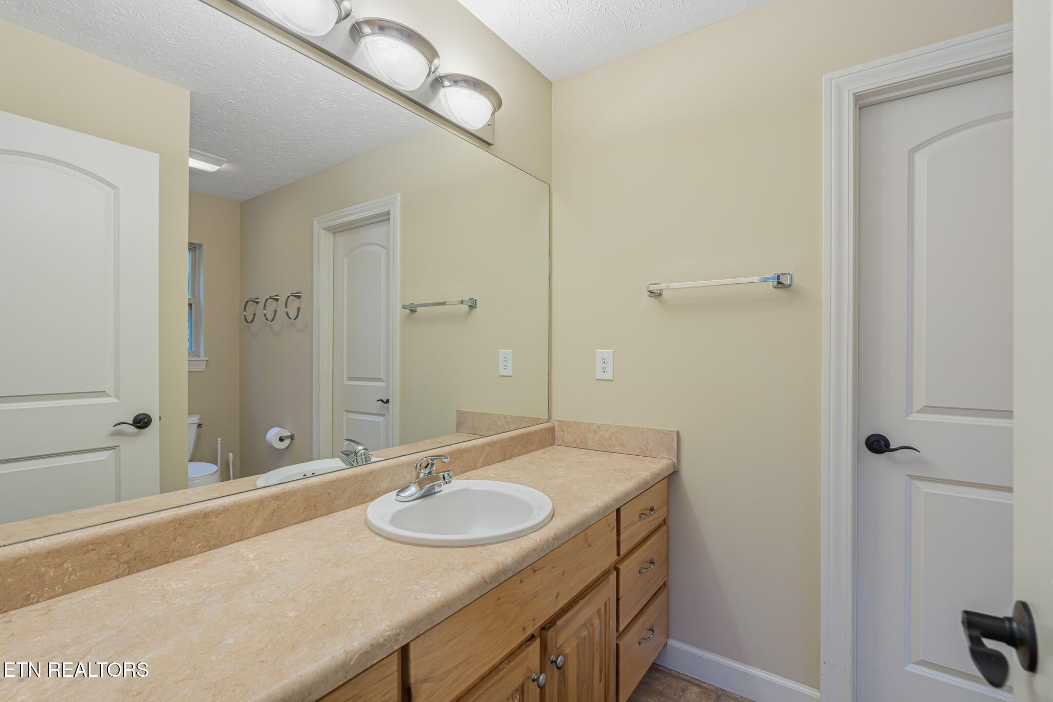 678 Waterfront Tr, Lafollette, TN - Norris Lake Real Estate - Image# 27