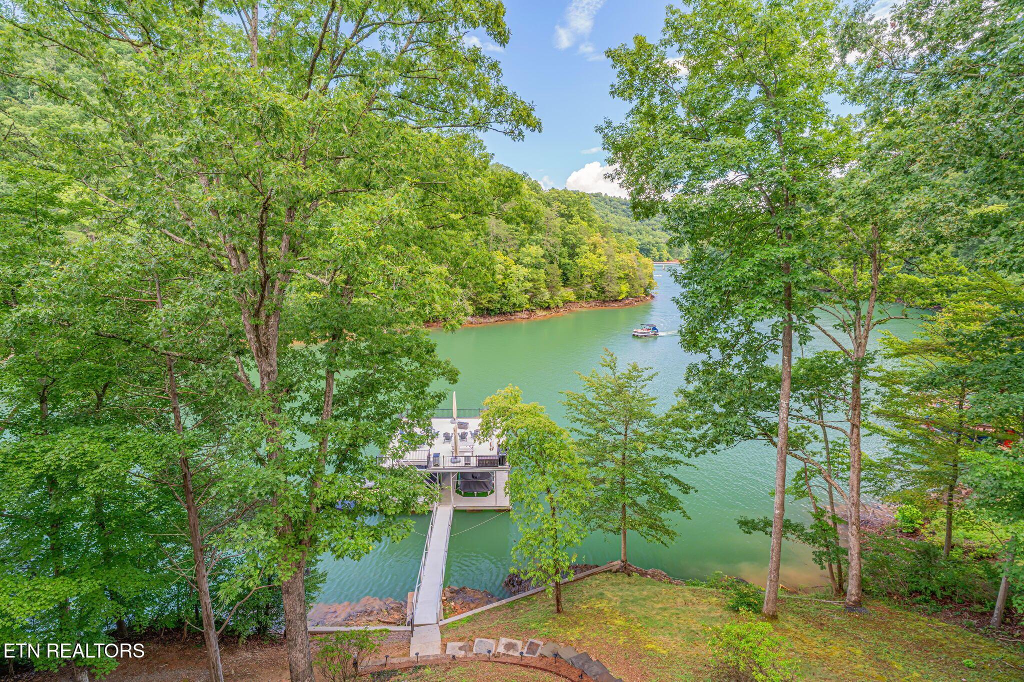 678 Waterfront Tr, Lafollette, TN - Norris Lake Real Estate - Image# 32