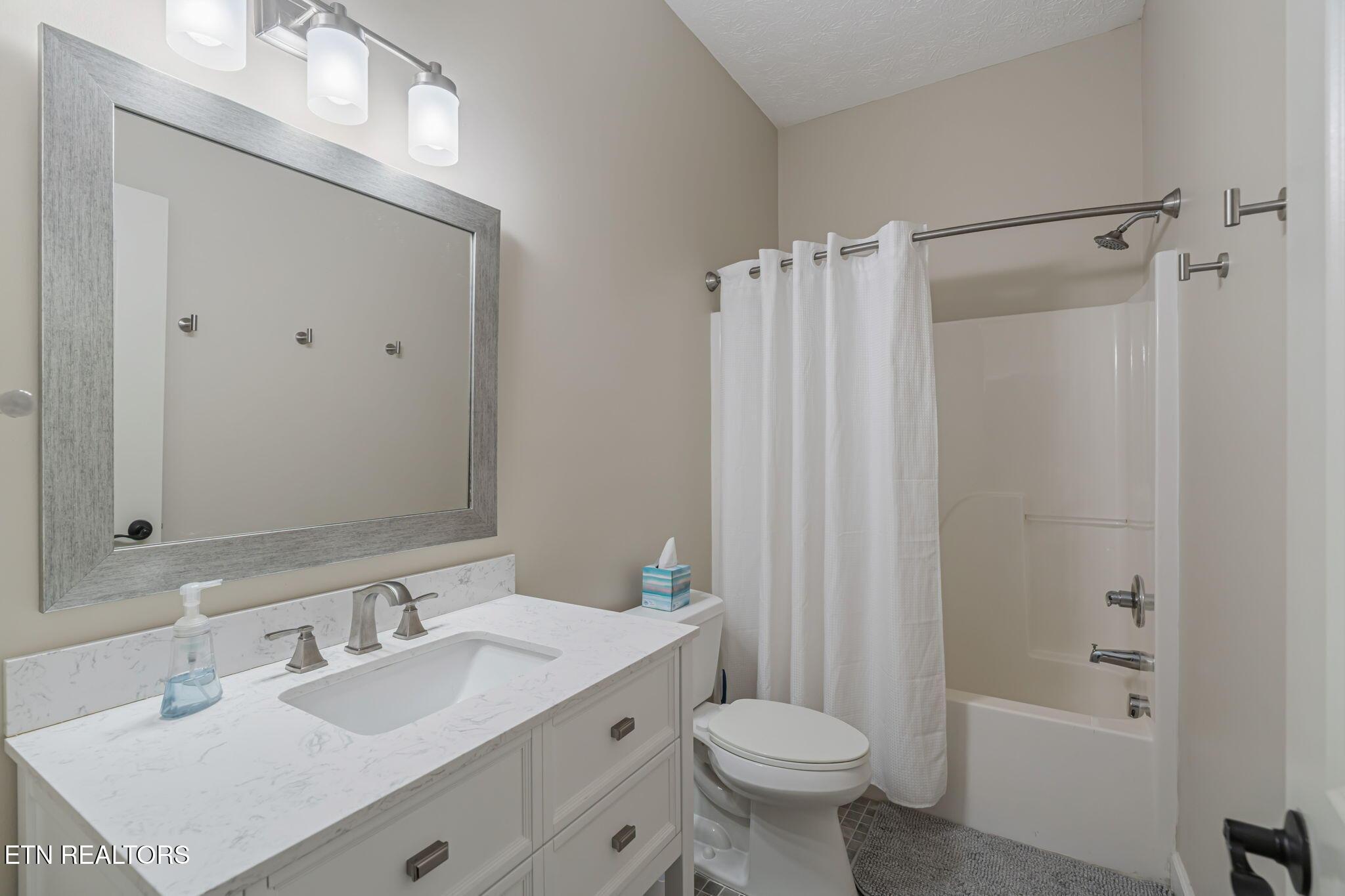 678 Waterfront Tr, Lafollette, TN - Norris Lake Real Estate - Image# 42
