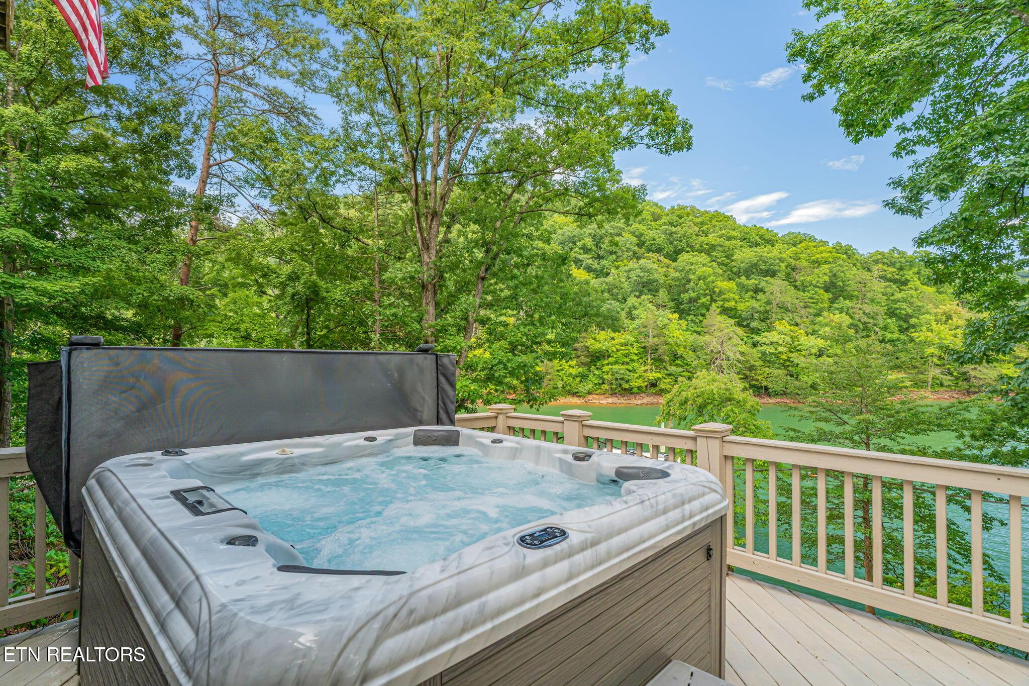 678 Waterfront Tr, Lafollette, TN - Norris Lake Real Estate - Image# 59