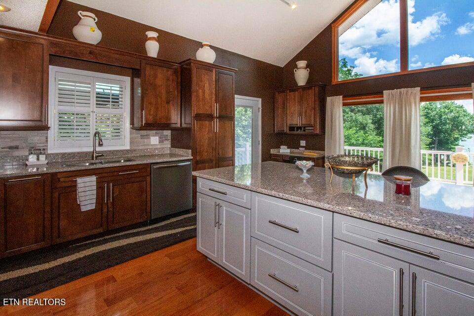 361 Cape Russell Rd, Sharps Chapel, TN - Norris Lake Real Estate - Image# 8