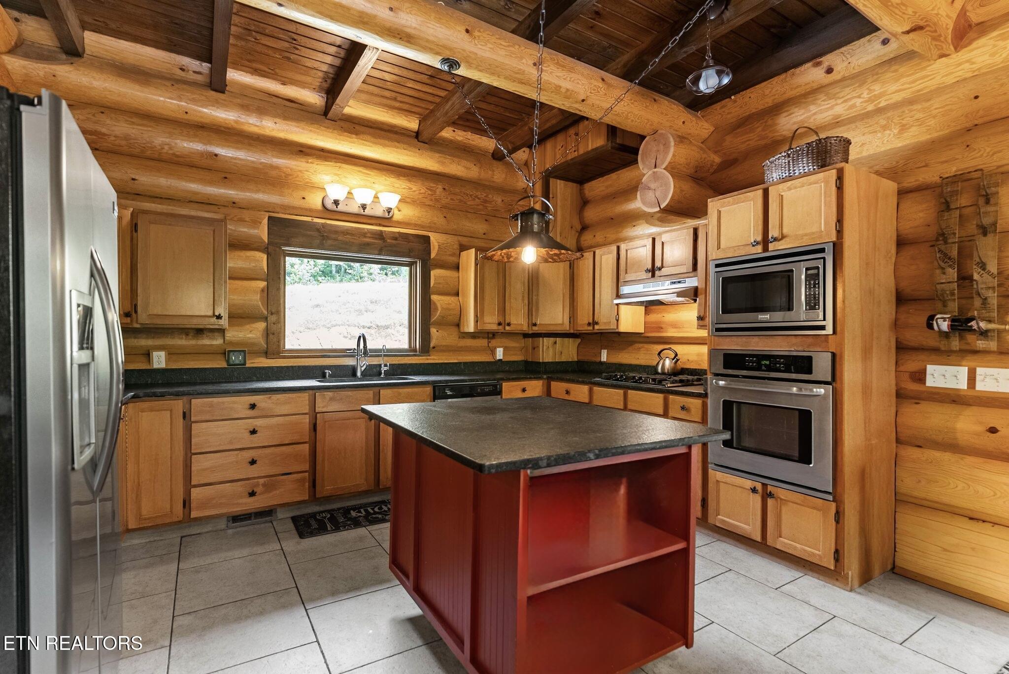 136 Landmark Drive, New Tazewell, TN - Norris Lake Real Estate - Image# 13