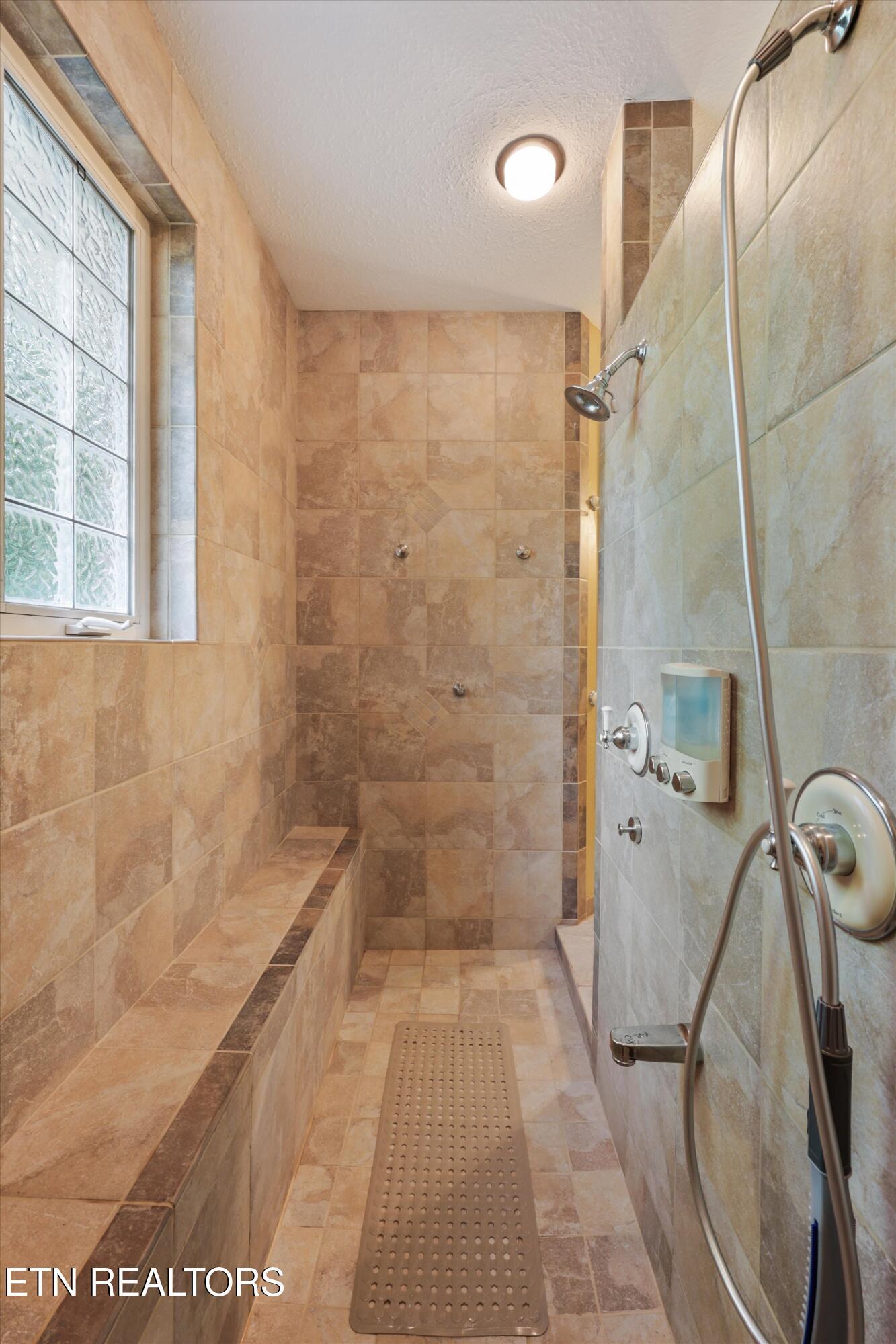 Norris Lake Real Estate - Image# 31
