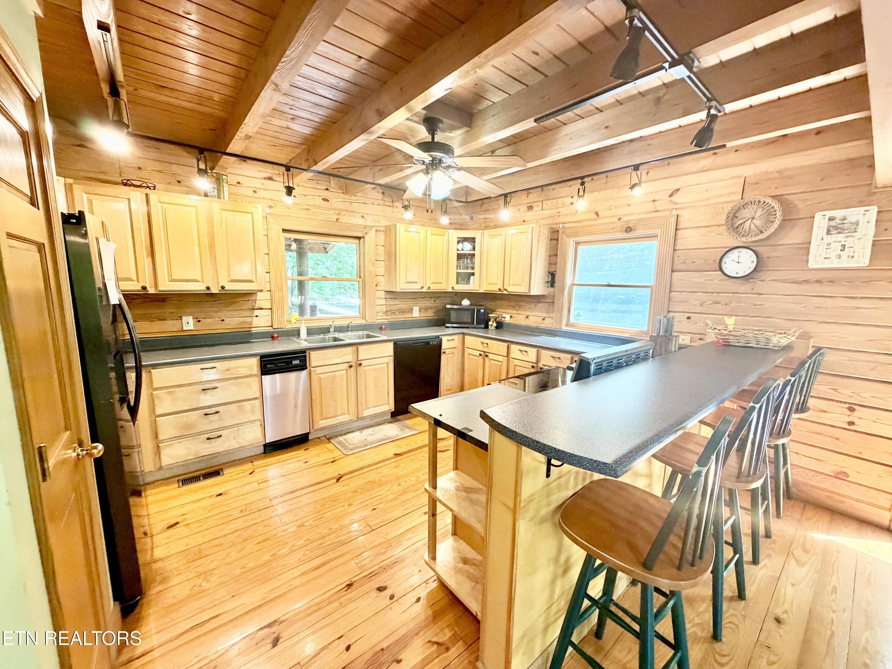 125 Shoreside Rd, New Tazewell, TN - Norris Lake Real Estate - Image# 9