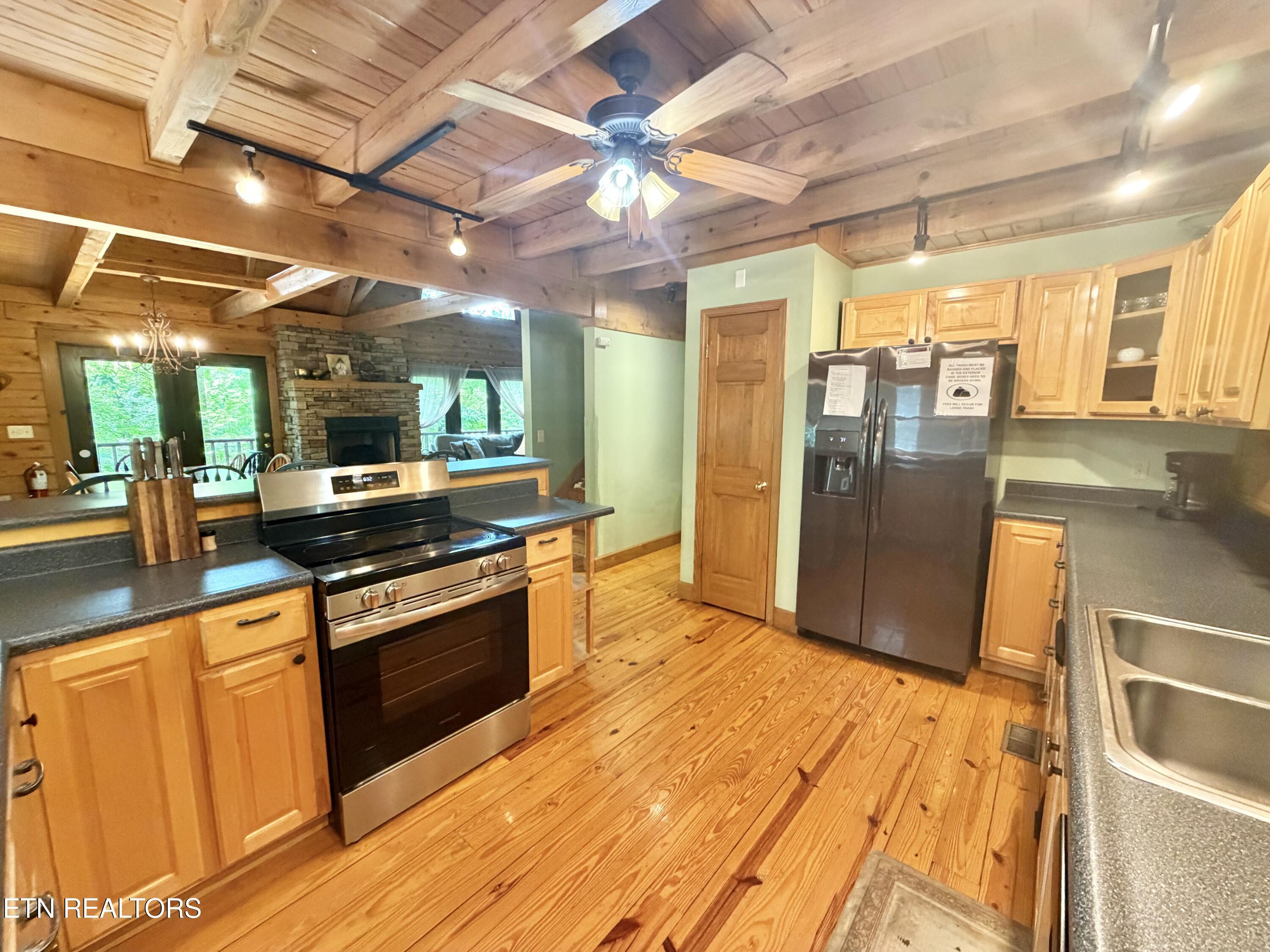 125 Shoreside Rd, New Tazewell, TN - Norris Lake Real Estate - Image# 10