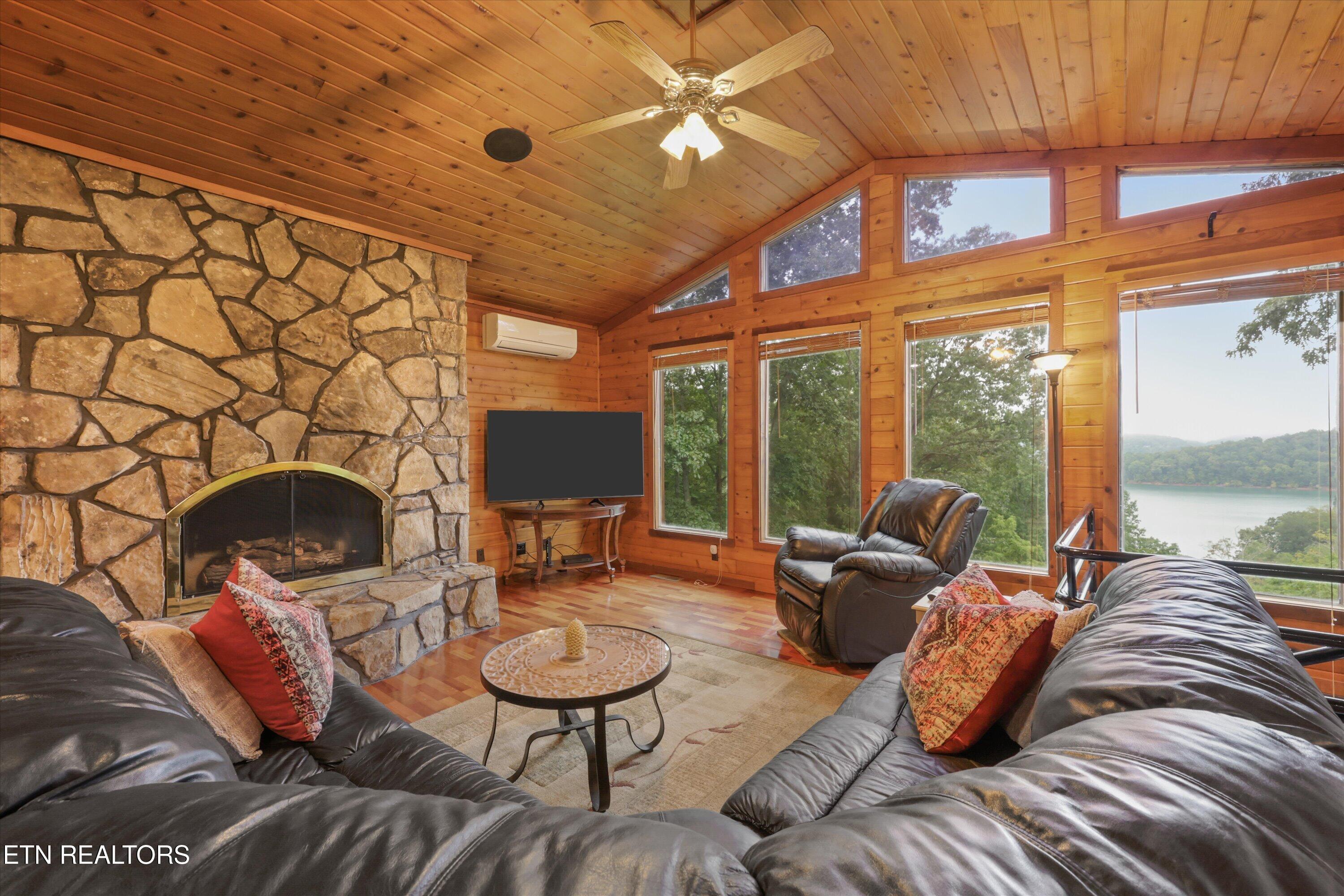 Norris Lake Real Estate - Image# 3