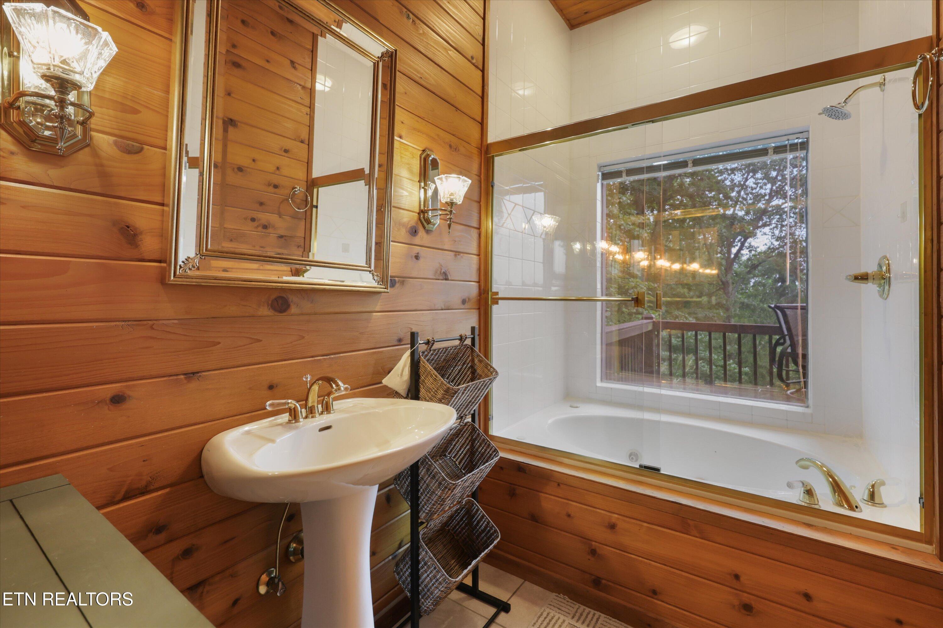 Norris Lake Real Estate - Image# 38