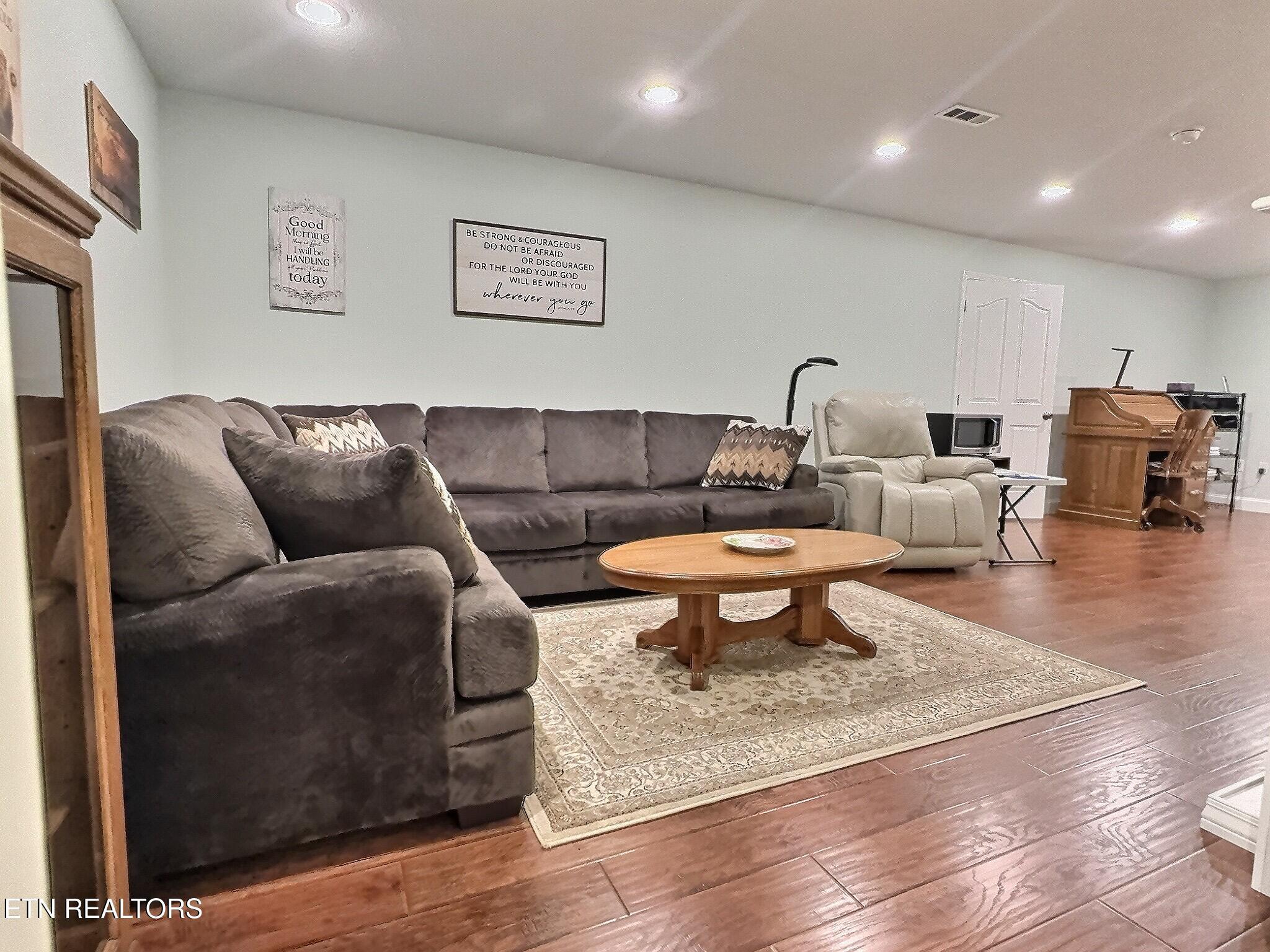 Norris Lake Real Estate - Image# 32