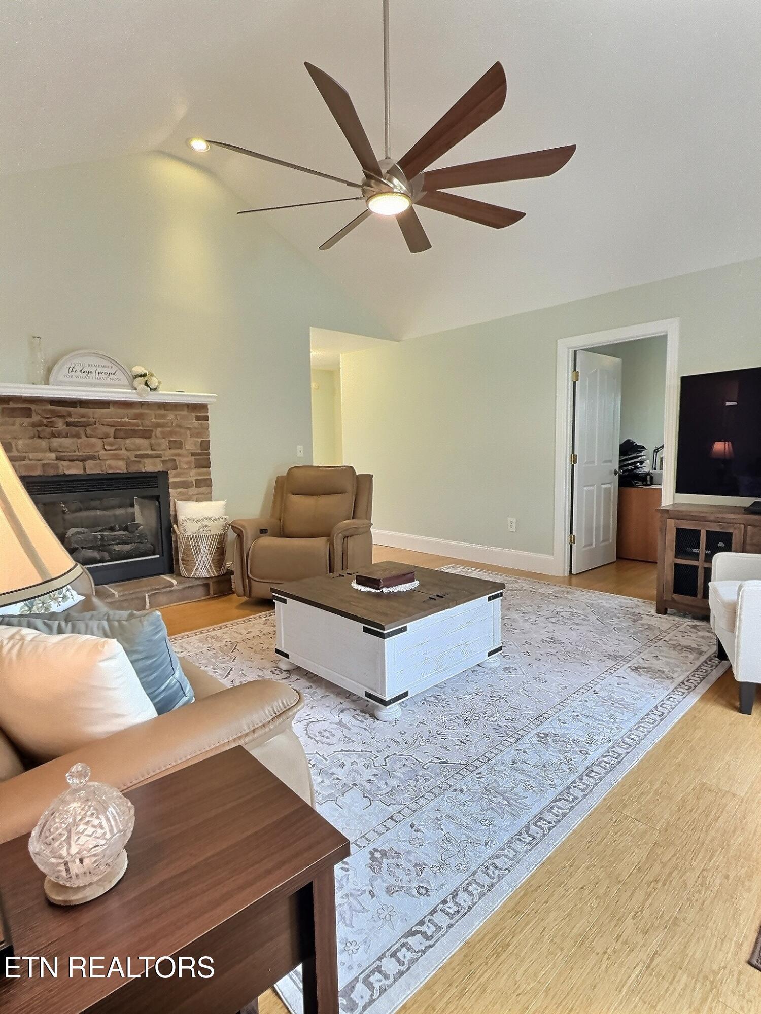 Norris Lake Real Estate - Image# 3