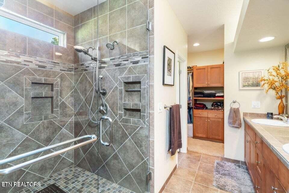 Norris Lake Real Estate - Image# 16