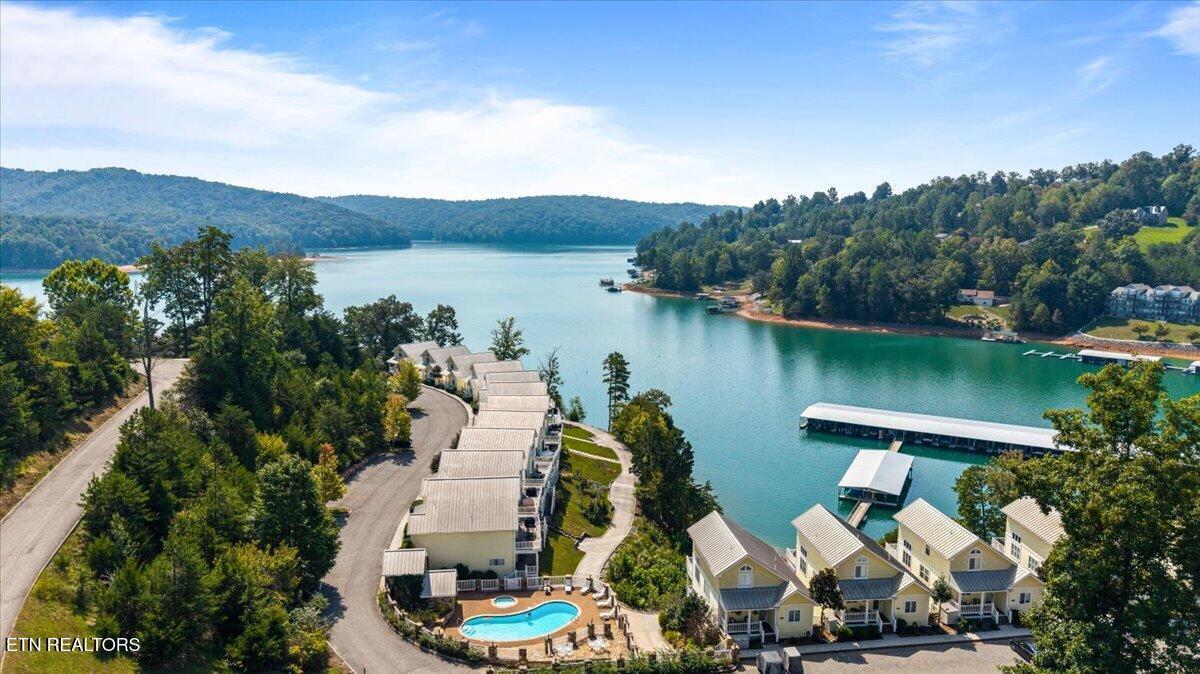 131 N Deer Village Lane, Lafollette, TN - Norris Lake Real Estate - Image# 4