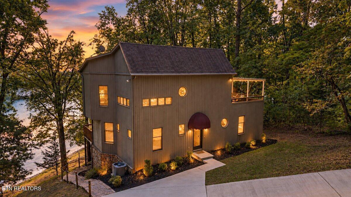 241 Deer Run Point, Lafollette, TN - Norris Lake Real Estate - Image# 1