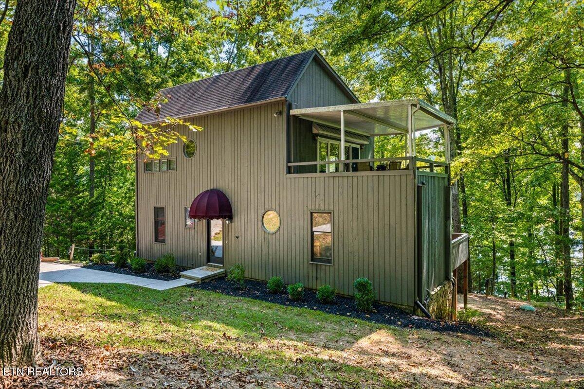 241 Deer Run Point, Lafollette, TN - Norris Lake Real Estate - Image# 2