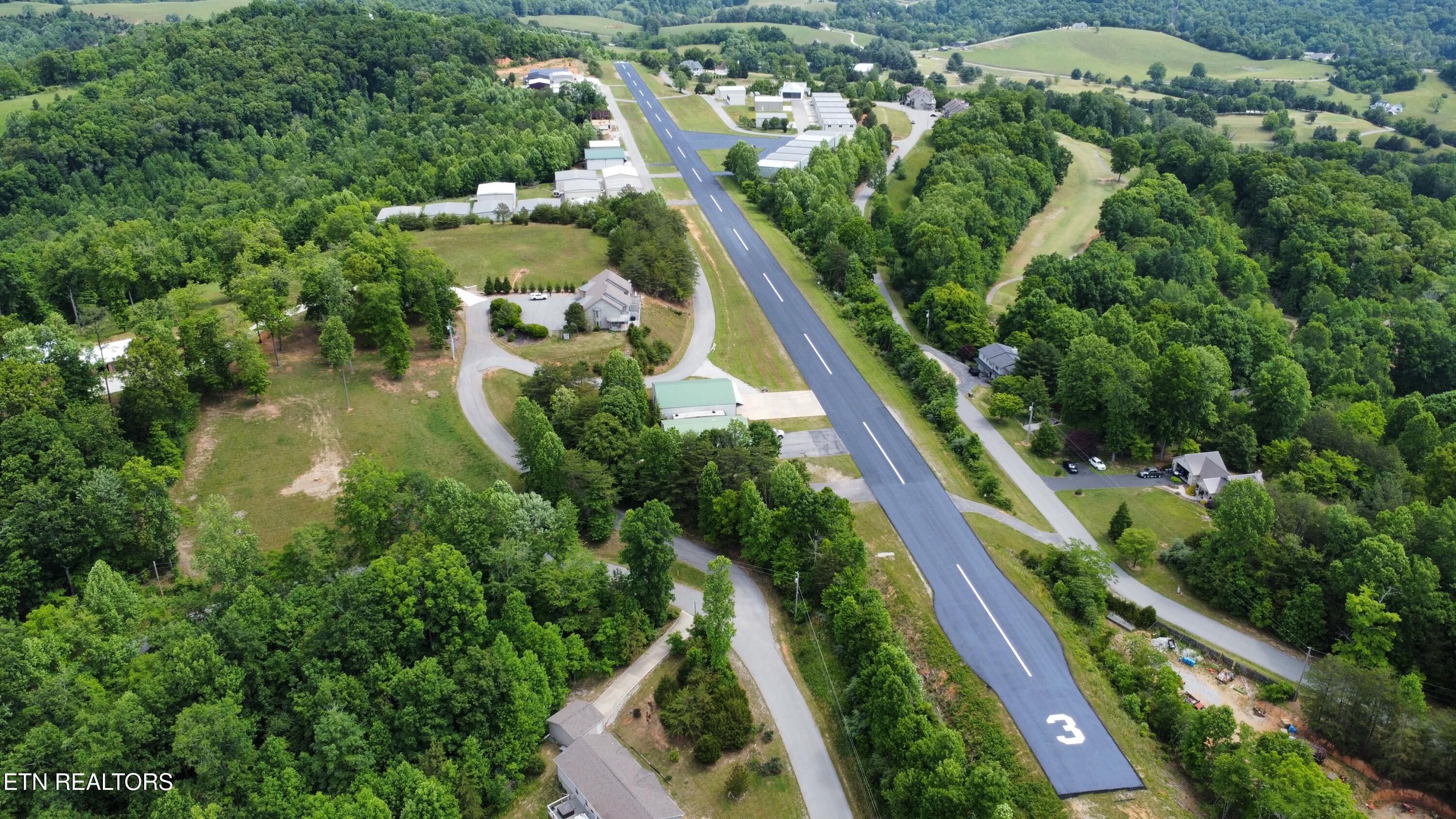 241 Deer Run Point, Lafollette, TN - Norris Lake Real Estate - Image# 60
