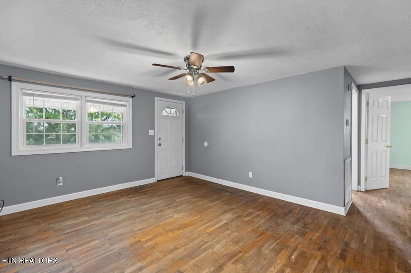 Norris Lake Real Estate - Image# 3