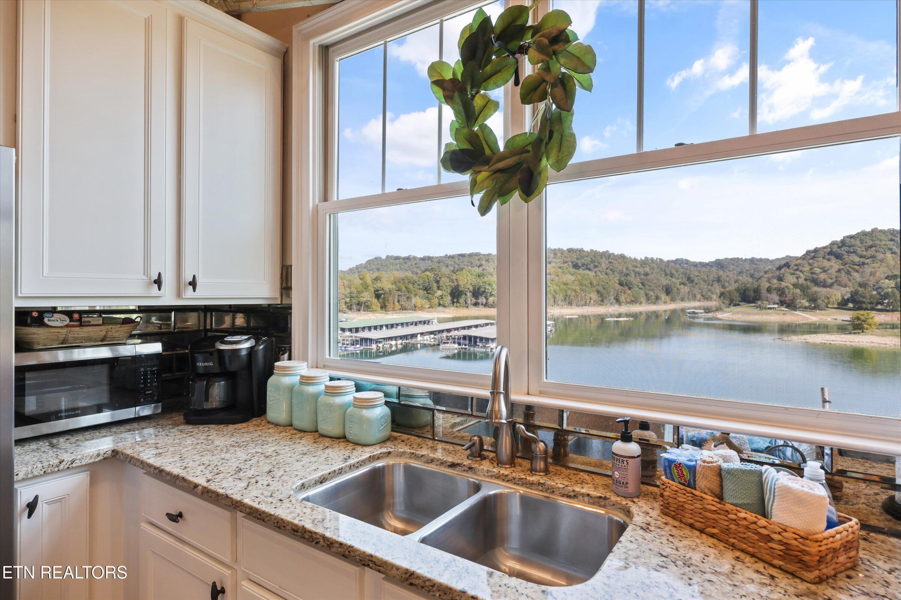 210 Waterside Circle, Andersonville, TN - Norris Lake Real Estate - Image# 6
