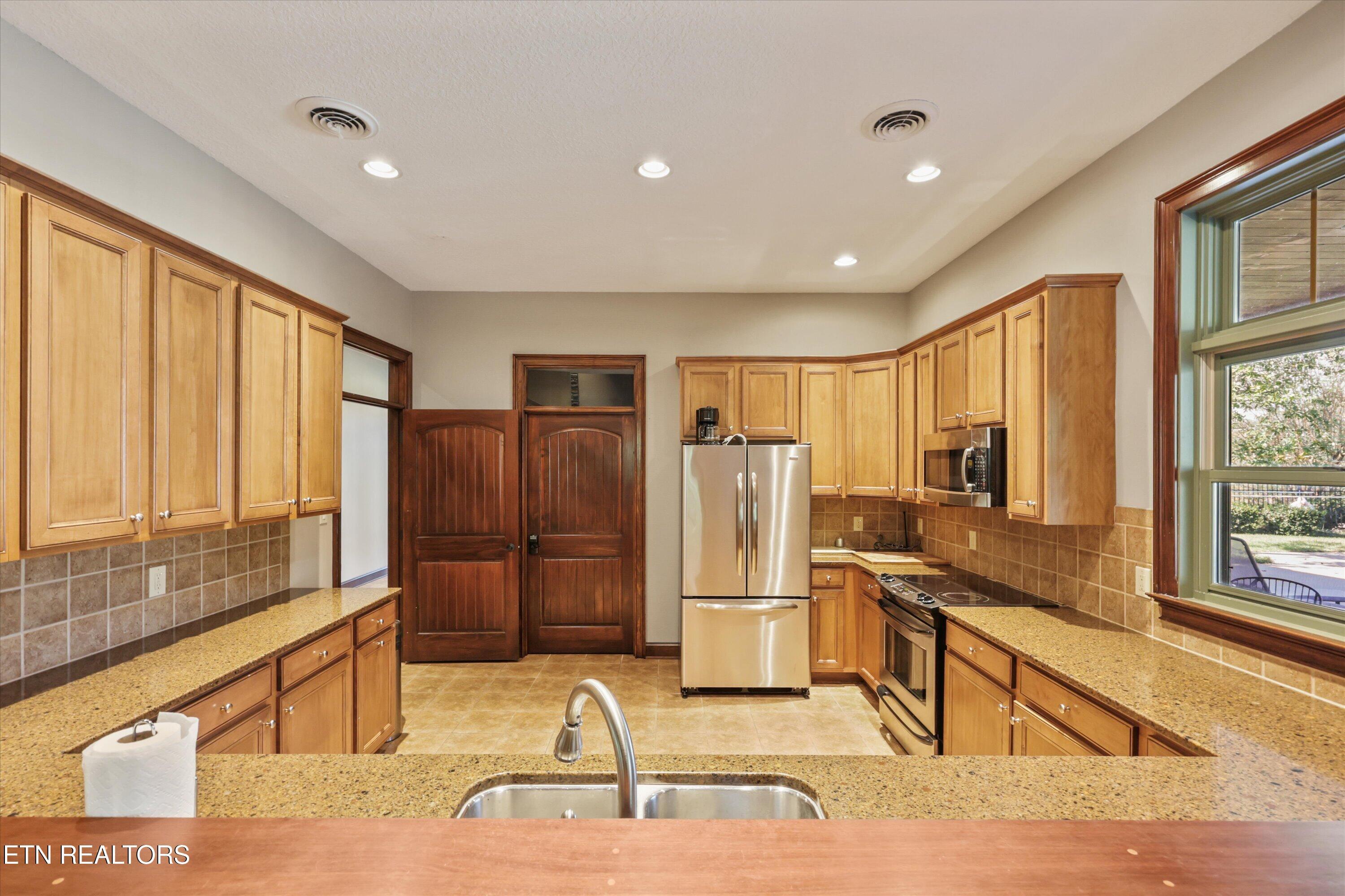 210 Waterside Circle, Andersonville, TN - Norris Lake Real Estate - Image# 32