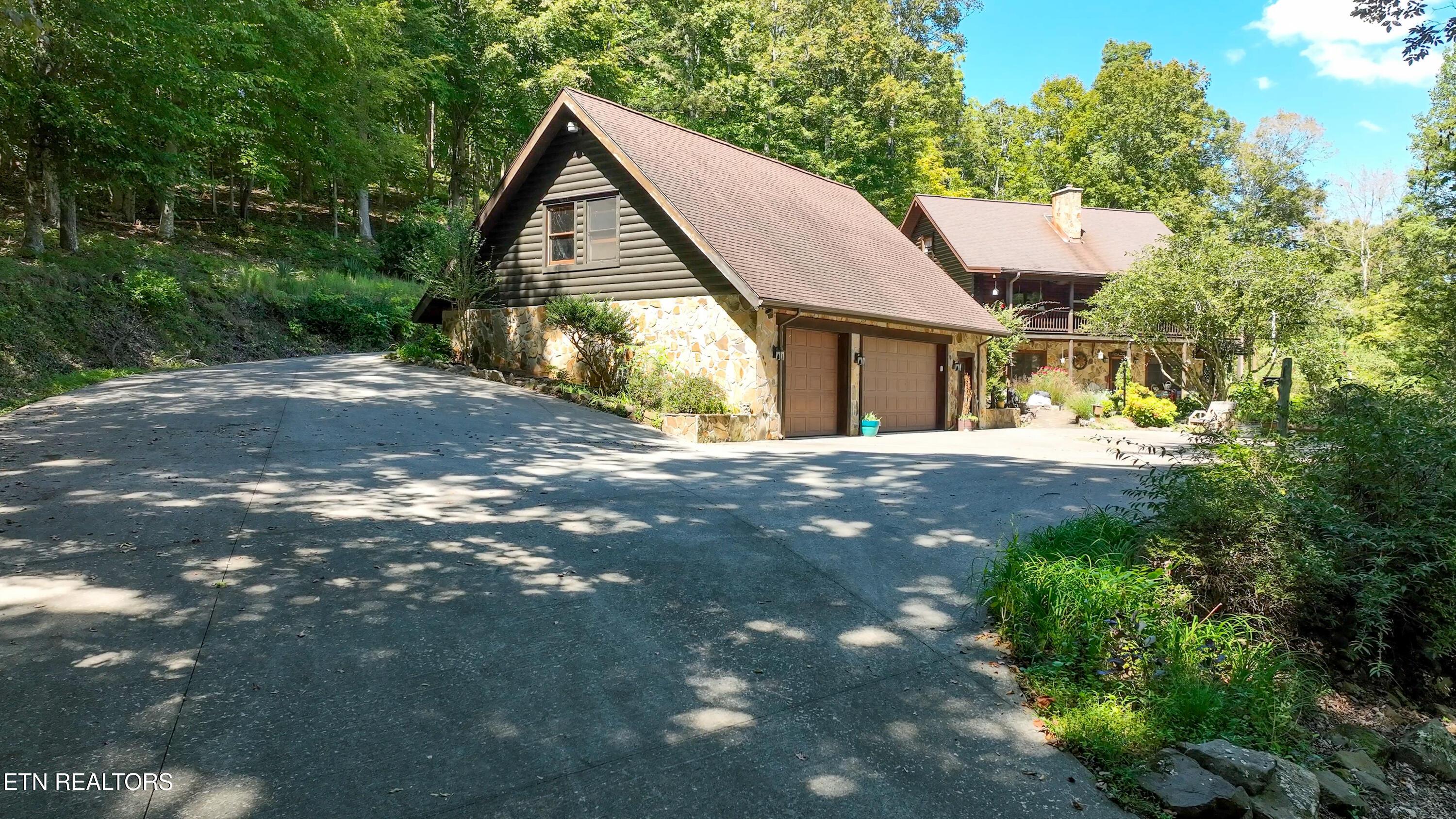 1130 Lakeview Drive, Sharps Chapel, TN - Norris Lake Real Estate - Image# 2