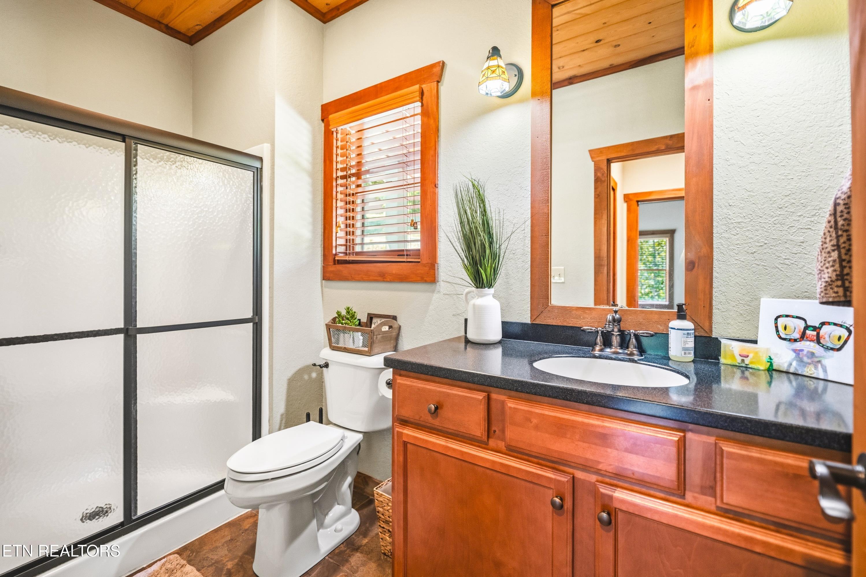 230 Foxwood Drive, Caryville, TN - Norris Lake Real Estate - Image# 24