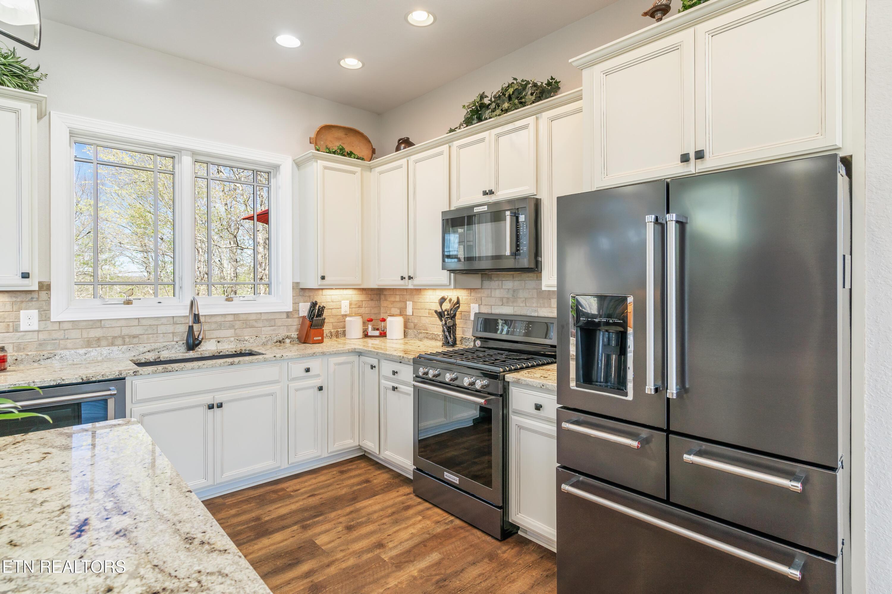 195 Kennedys Lp, Lafollette, TN - Norris Lake Real Estate - Image# 17