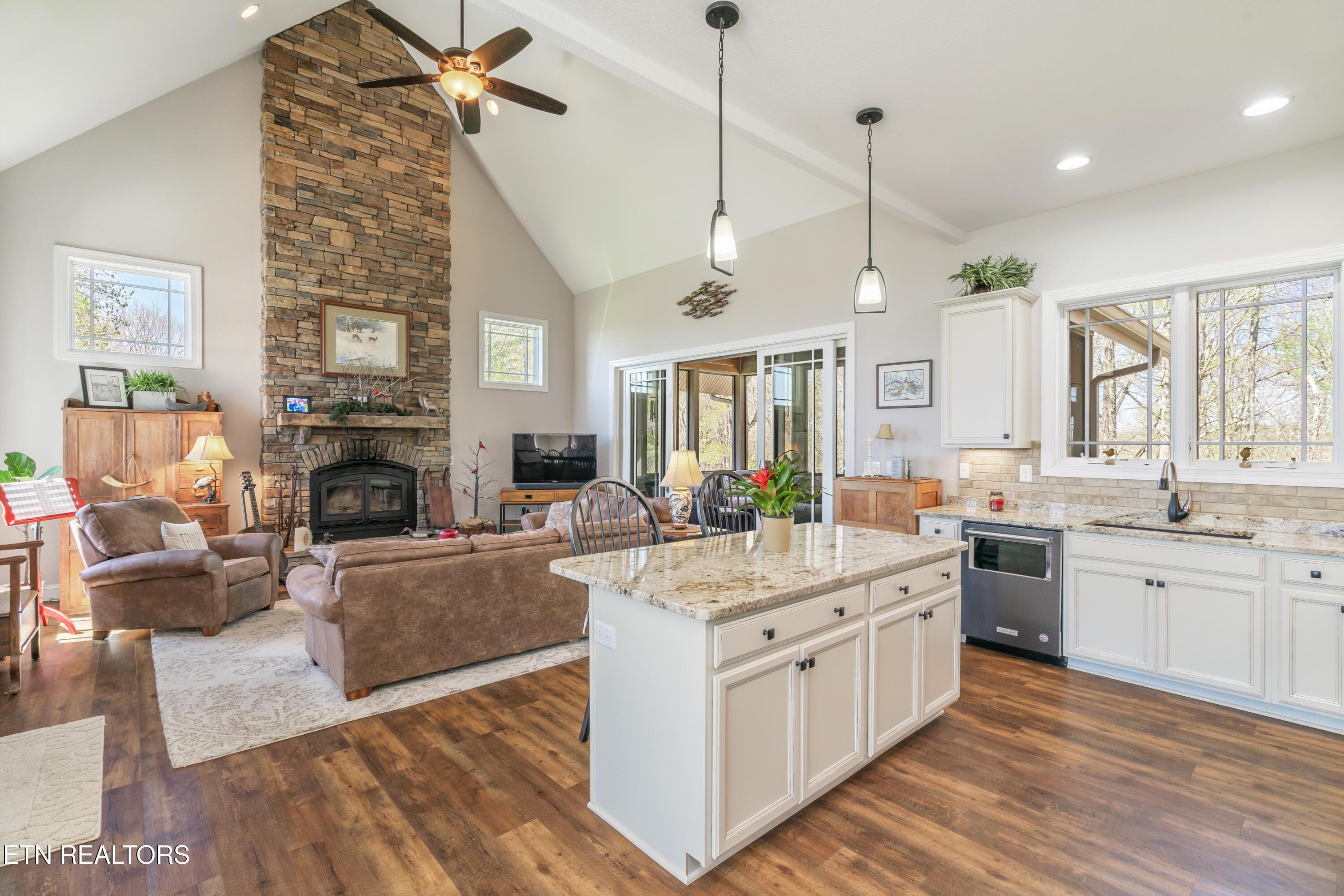 195 Kennedys Lp, Lafollette, TN - Norris Lake Real Estate - Image# 19