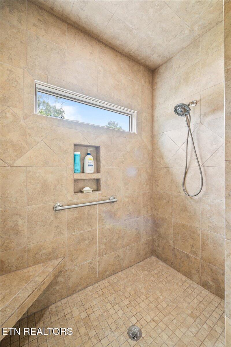 Norris Lake Real Estate - Image# 20