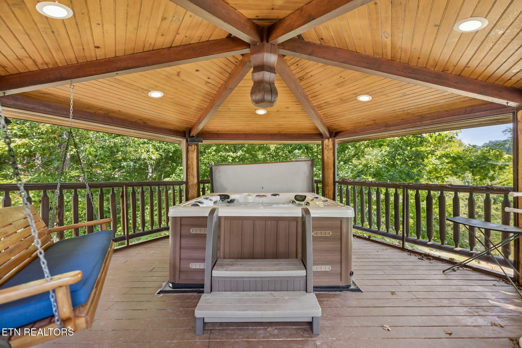546 Bluff View Rd, New Tazewell, TN - Norris Lake Real Estate - Image# 10