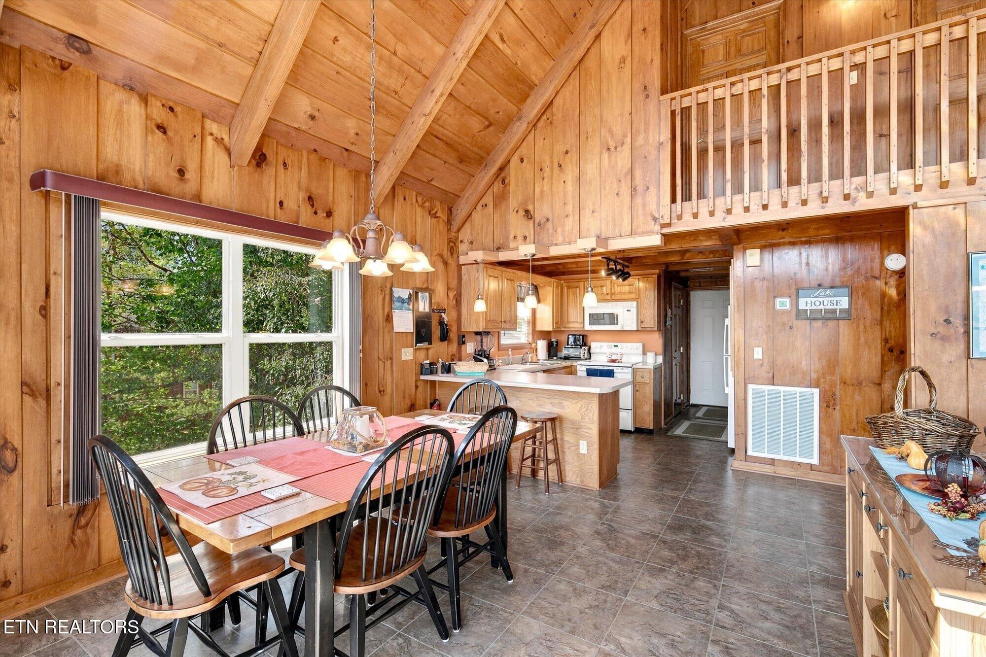 869 Flat Hollow Marina Rd, Speedwell, TN - Norris Lake Real Estate - Image# 18