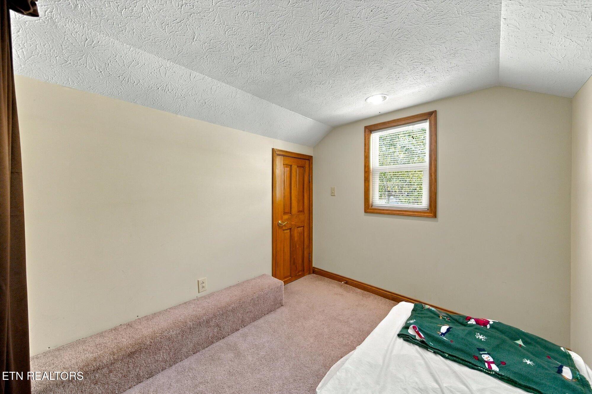 869 Flat Hollow Marina Rd, Speedwell, TN - Norris Lake Real Estate - Image# 46